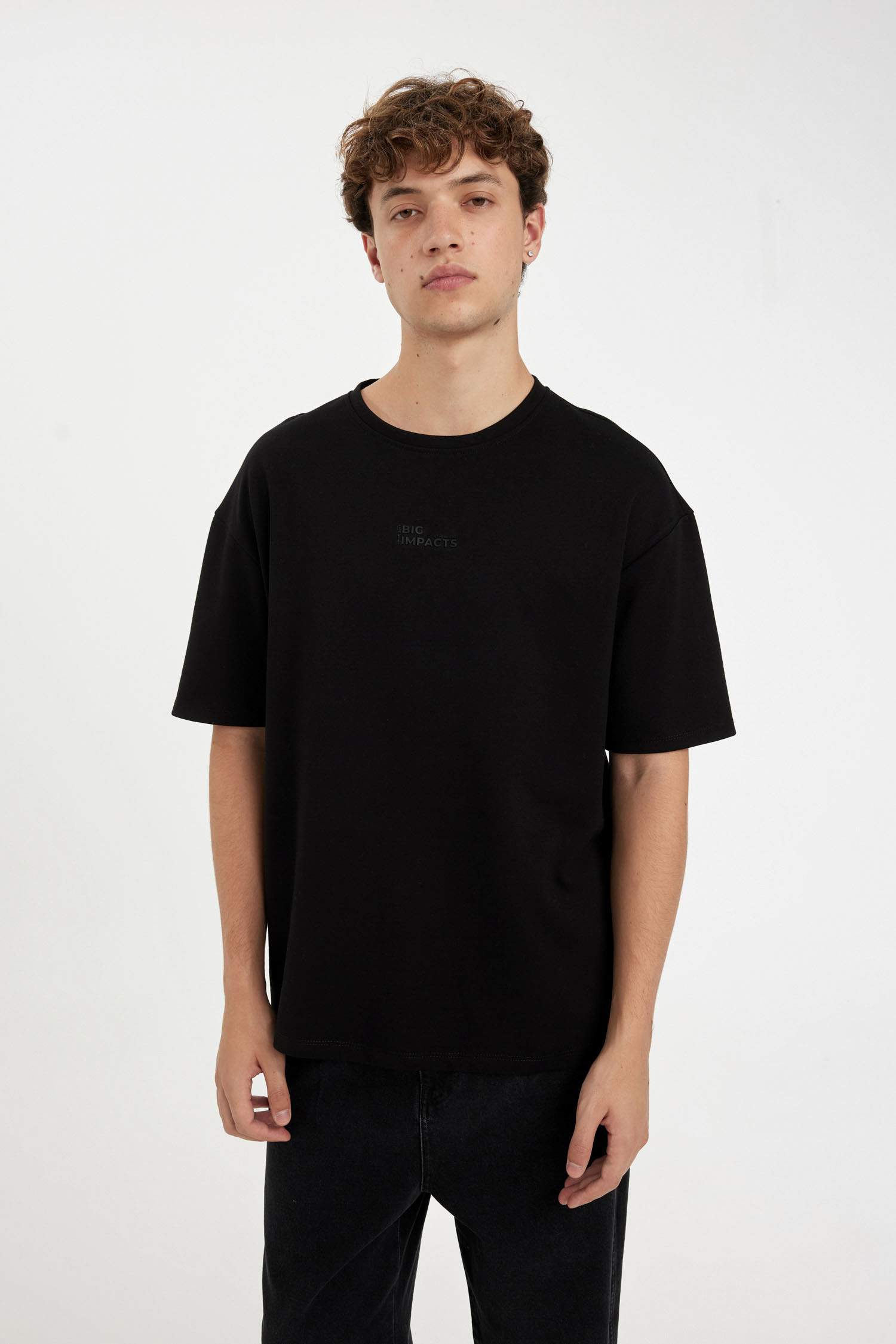 Comfort Regular Fit Rahat Kesim Bisiklet Yaka Ağır Kumaş Kısa Kollu Siyah Tişört