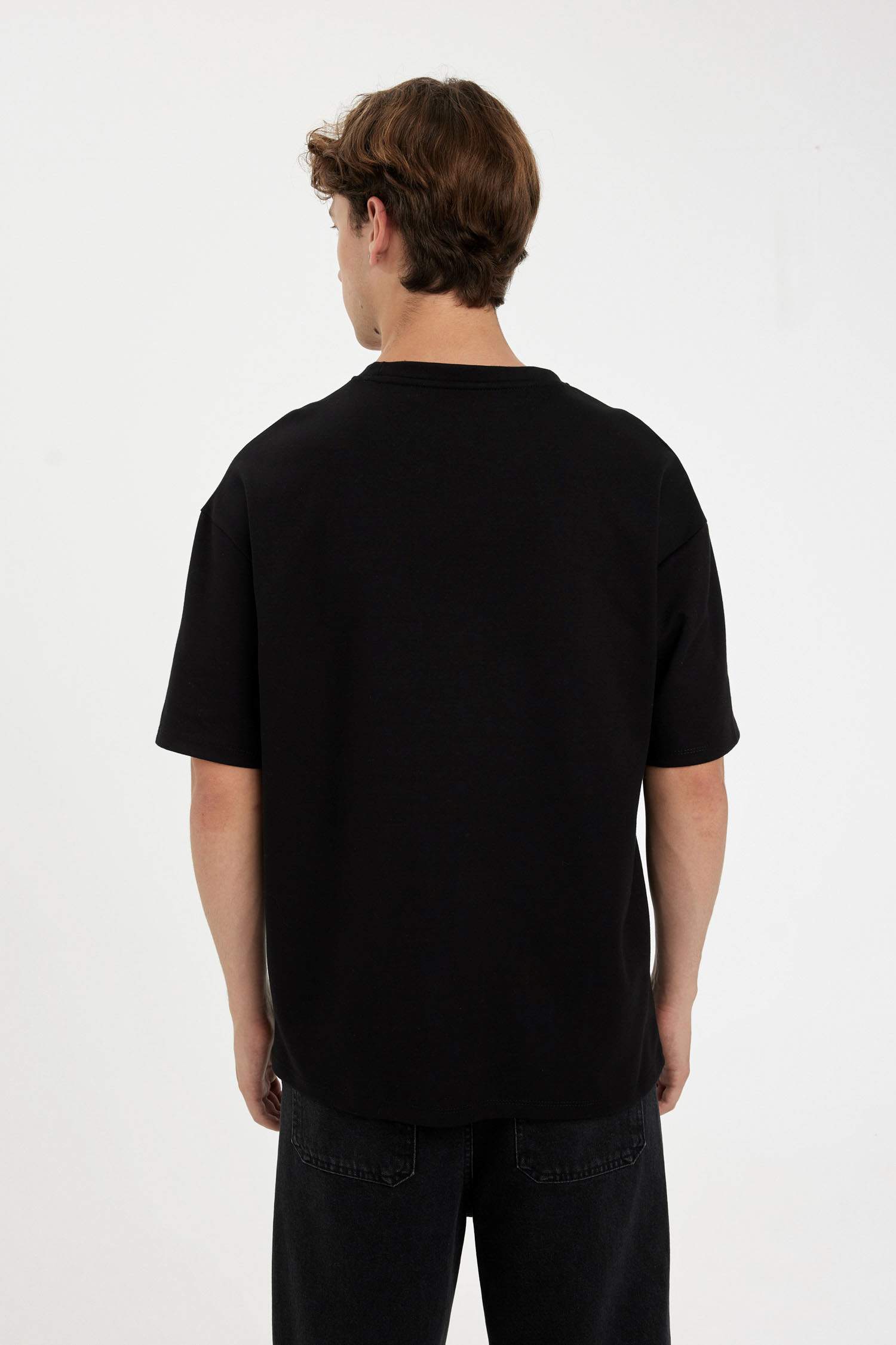 Comfort Regular Fit Rahat Kesim Bisiklet Yaka Ağır Kumaş Kısa Kollu Siyah Tişört