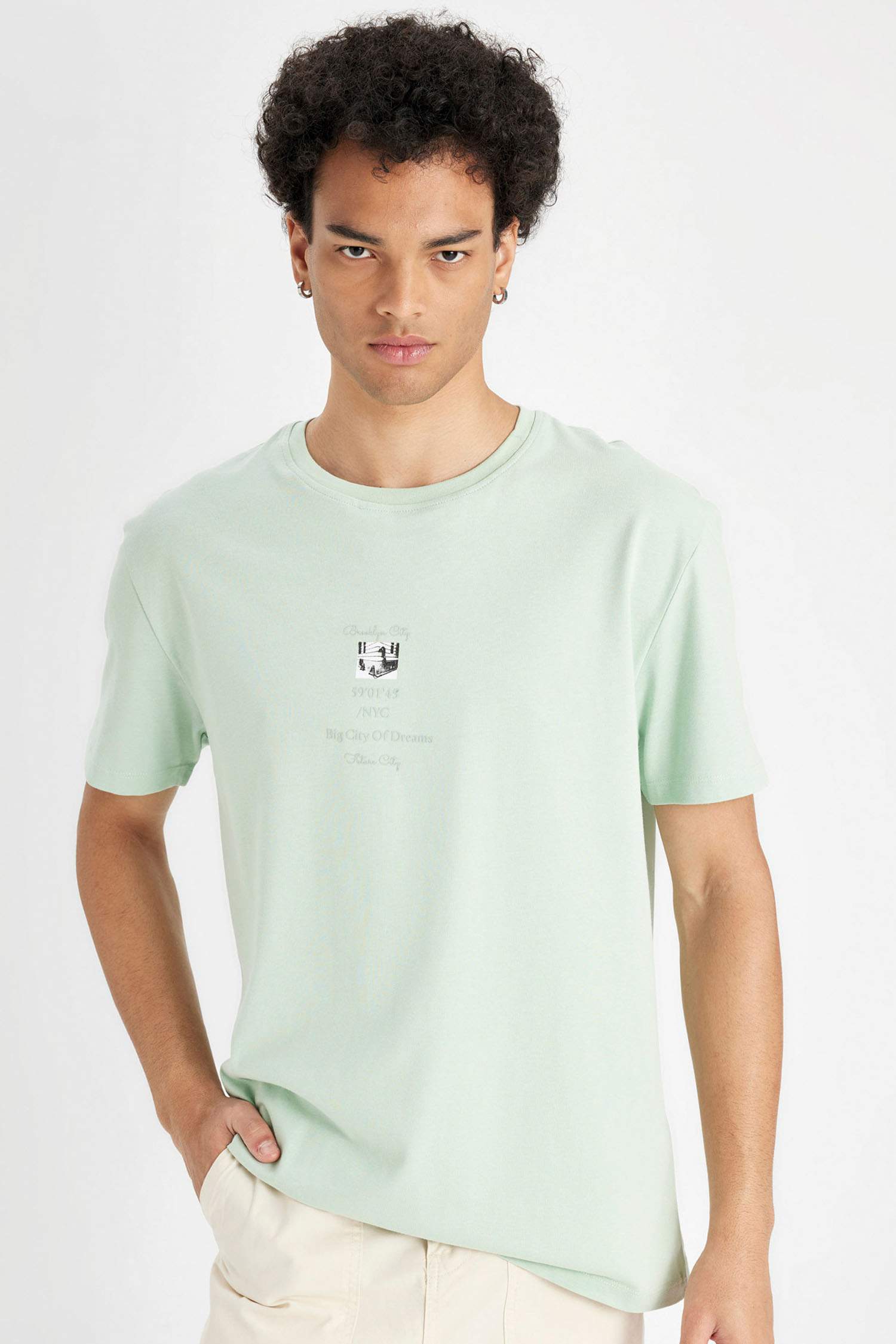 Regular Fit Crew Neck Printed Cotton T-Shirt