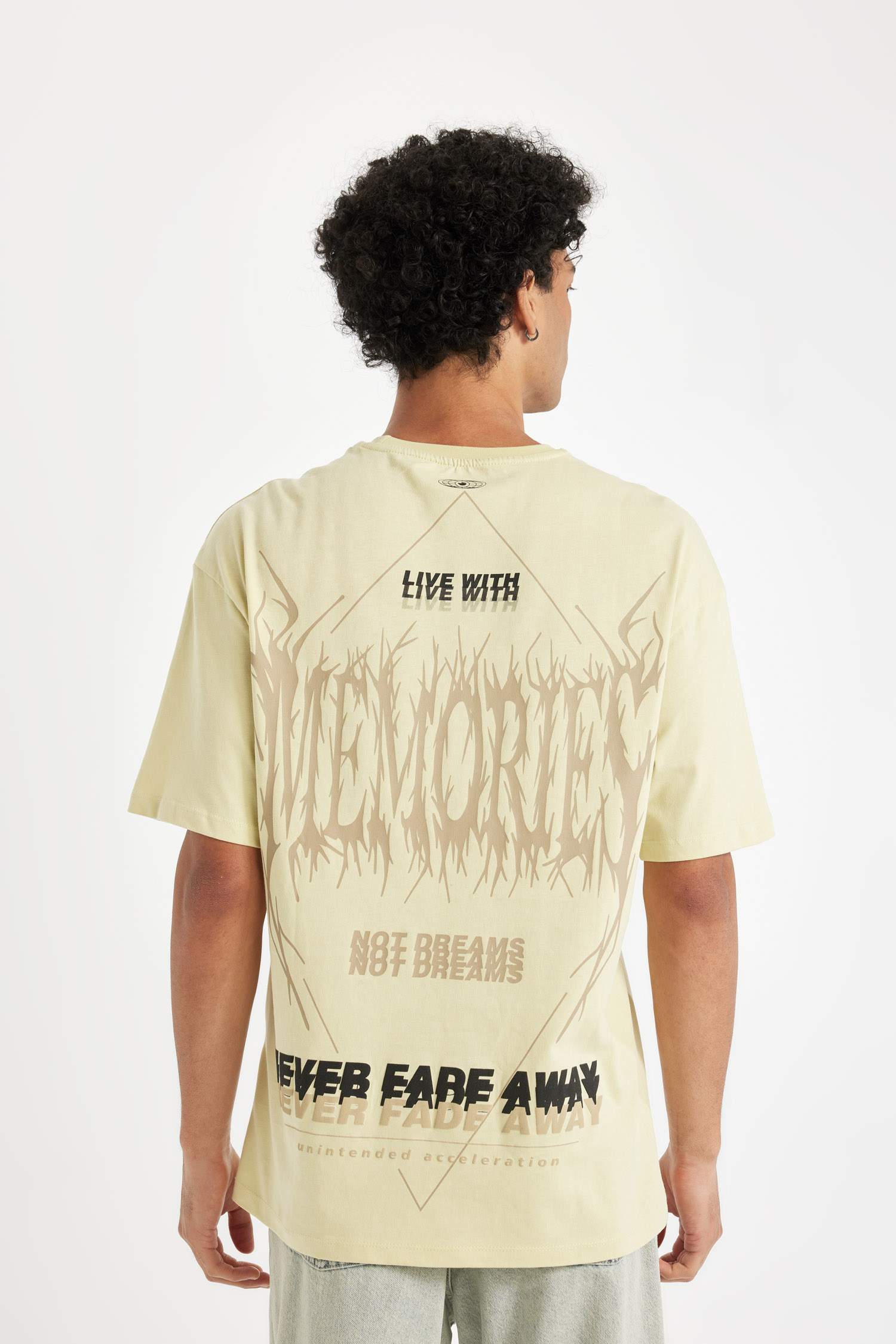 T-shirt en coton imprimé au dos à col rond