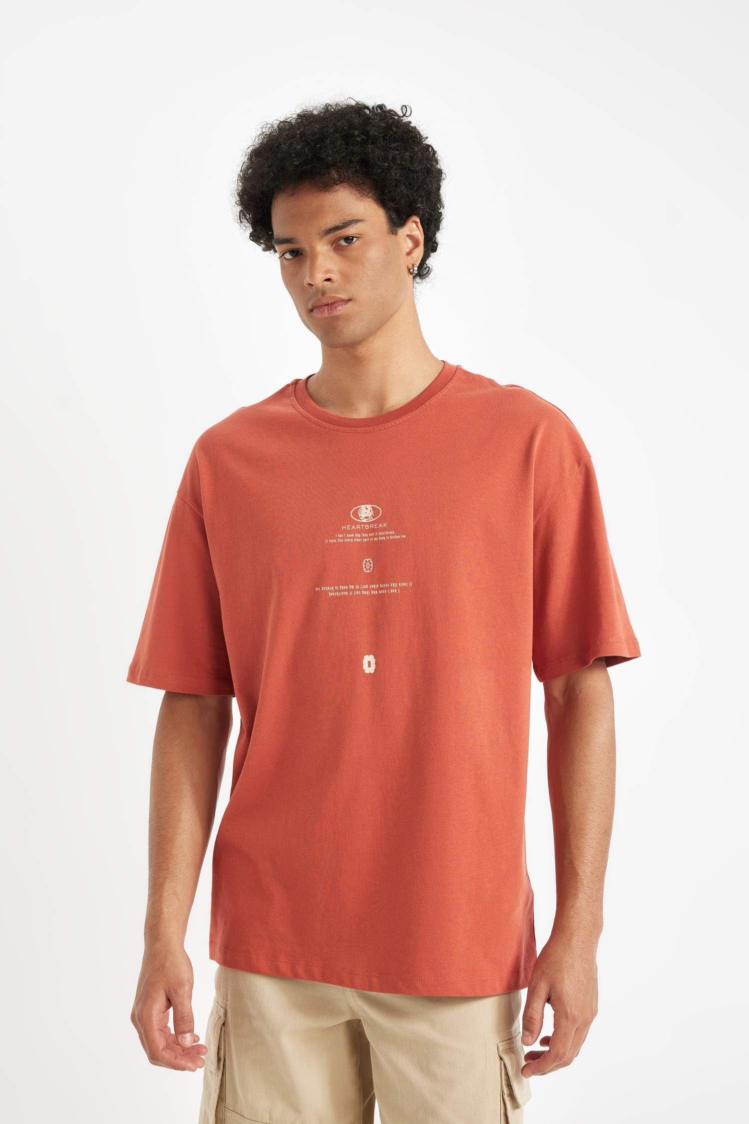 %100 Pamuk Comfort Regular Fit Rahat Kesim Bisiklet Yaka Baskılı Kısa Kollu Tişört