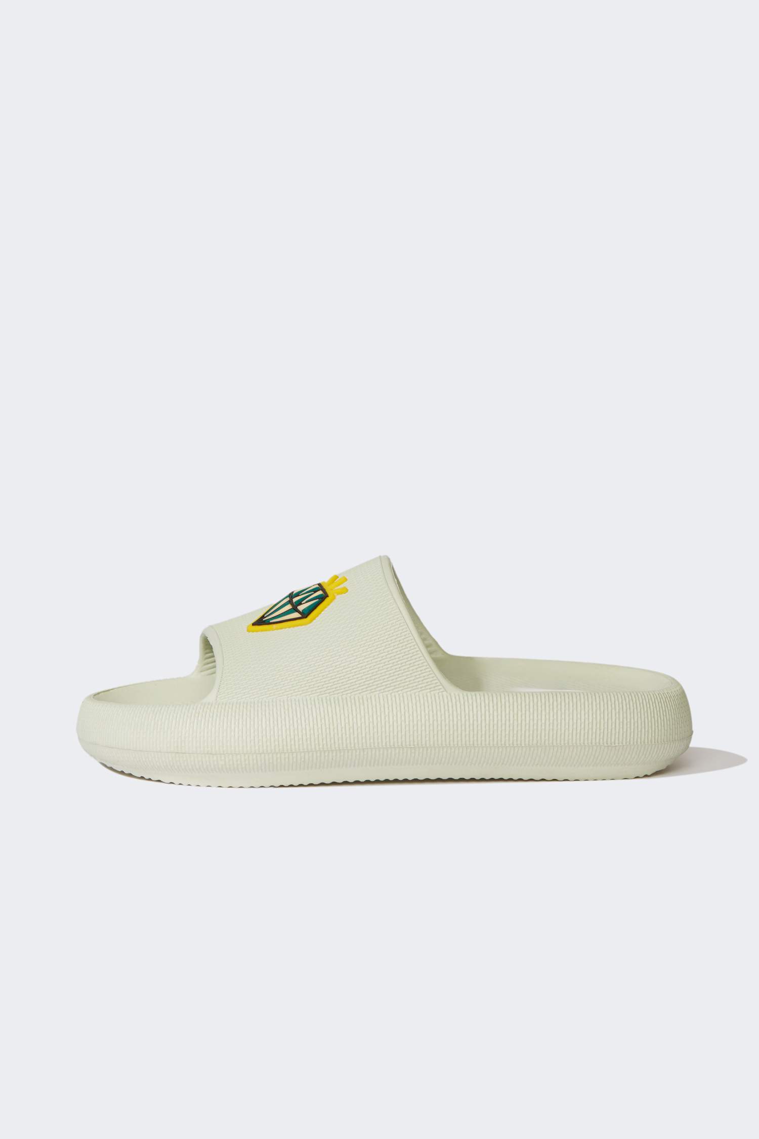 شبشب بلاستيك نسائي بكعب عالي سليب أون