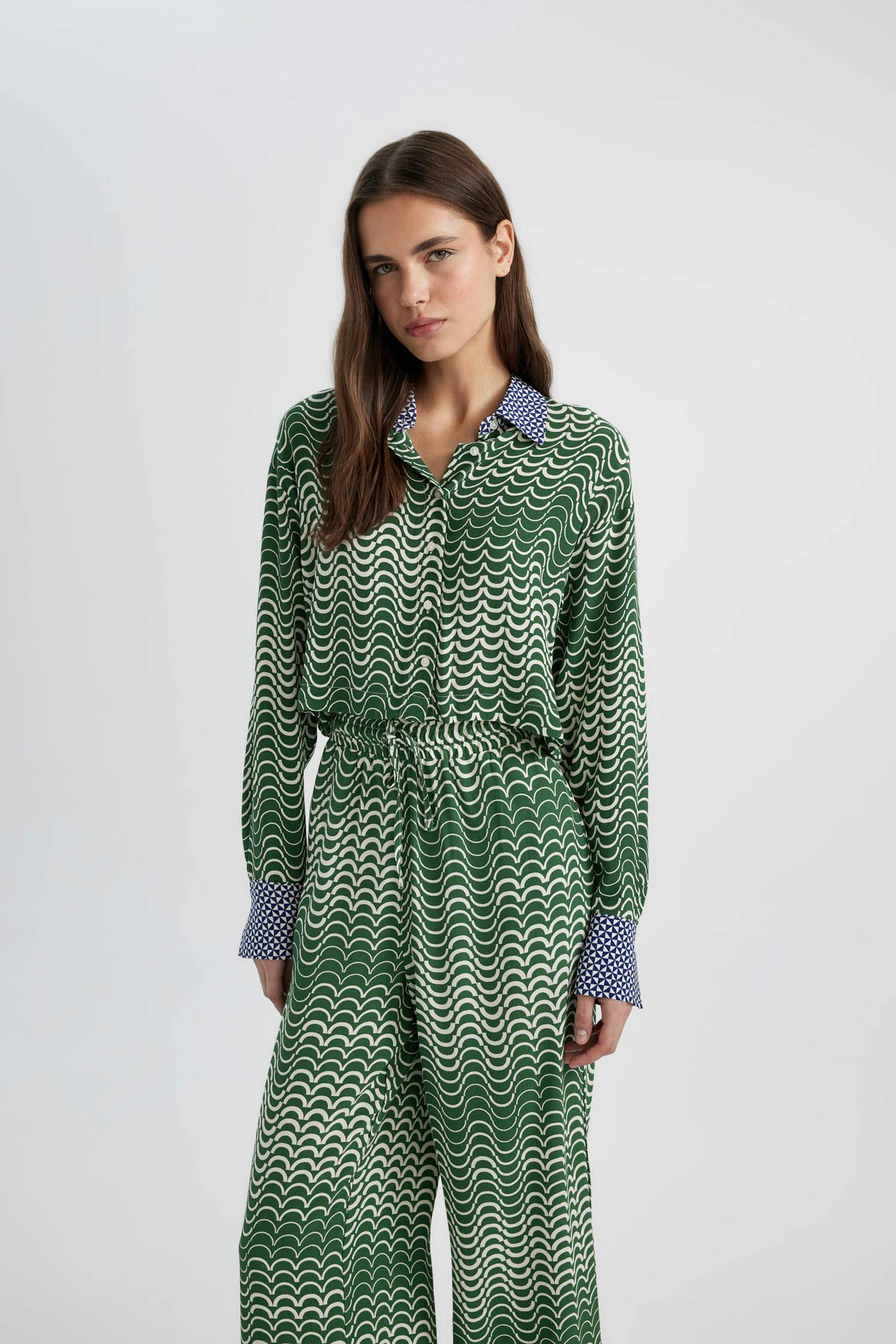 Chemise Court Manches Longues à Motifs