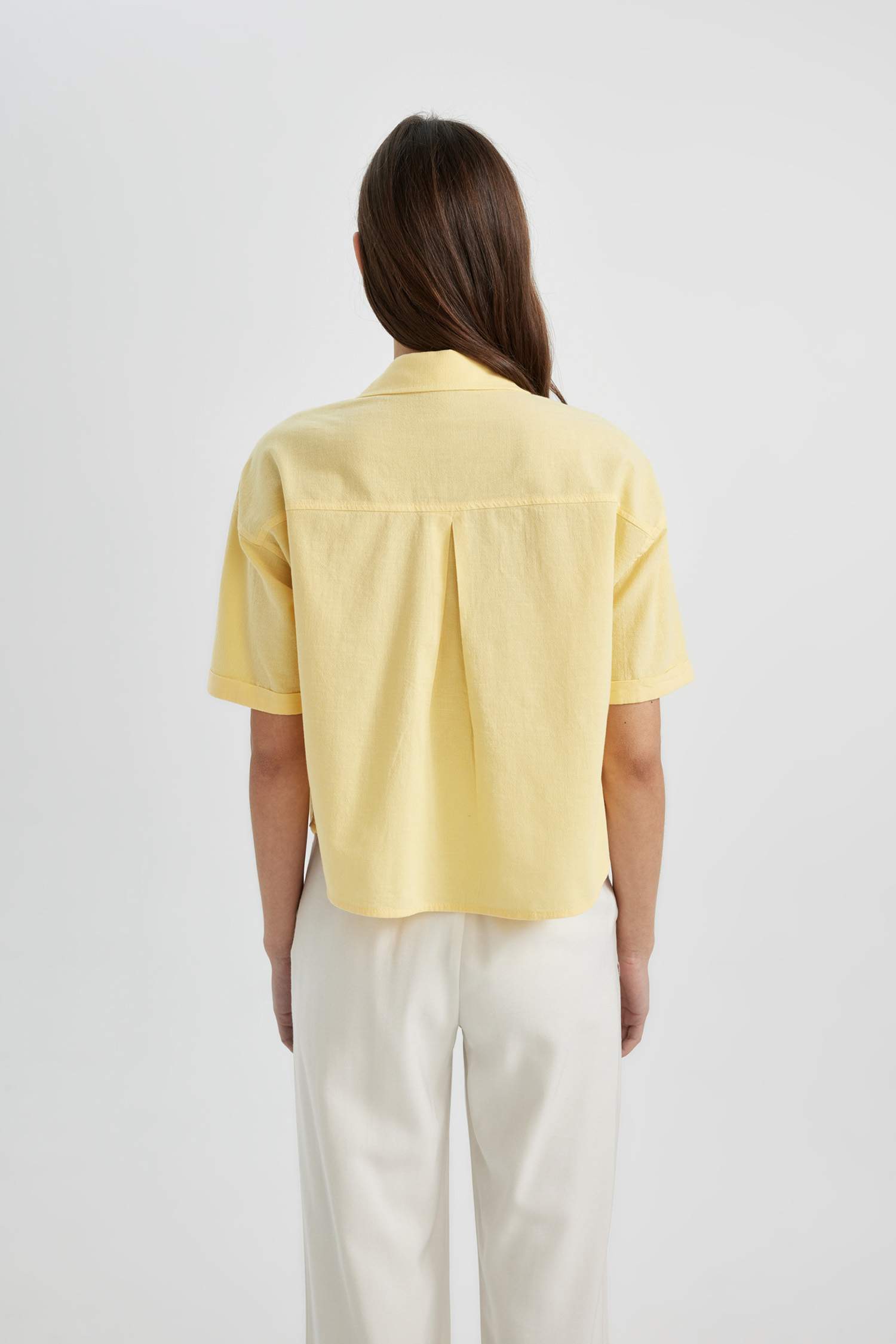 Oversize Geniş Kalıp Gömlek Yaka Keten Karışımlı Kısa Kollu Bluz