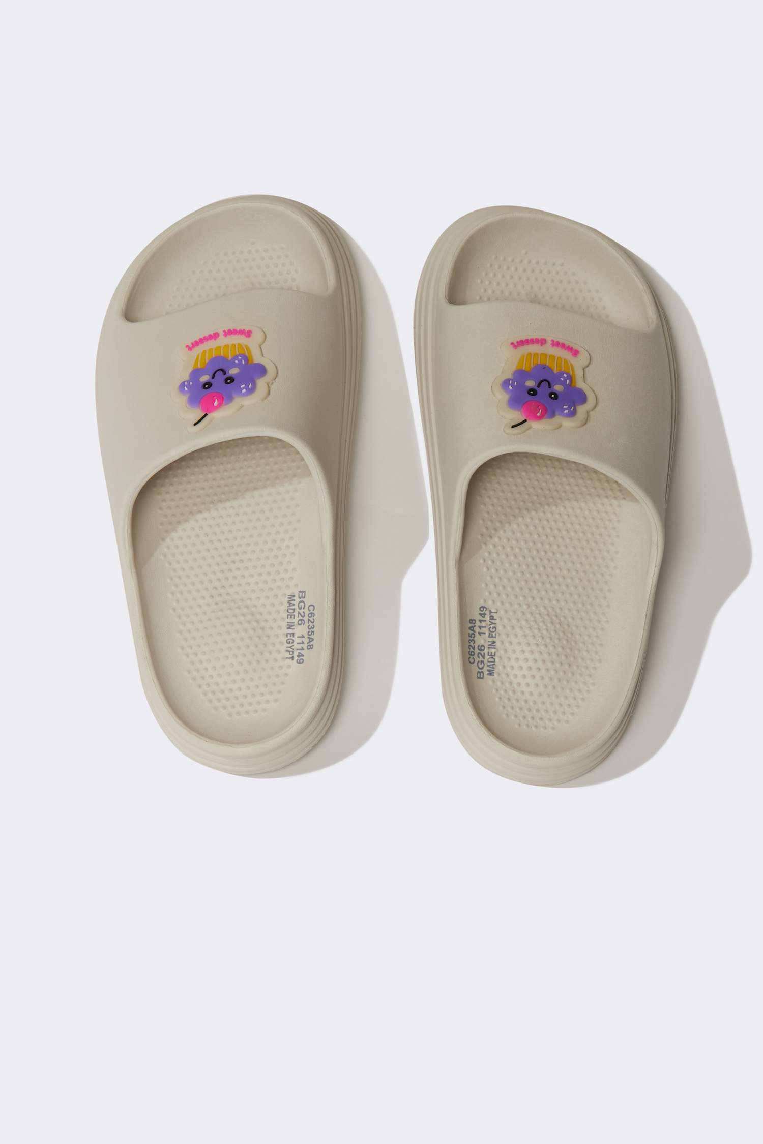 شبشب بناتي إيفا بكعب مسطح بشريط مفرد