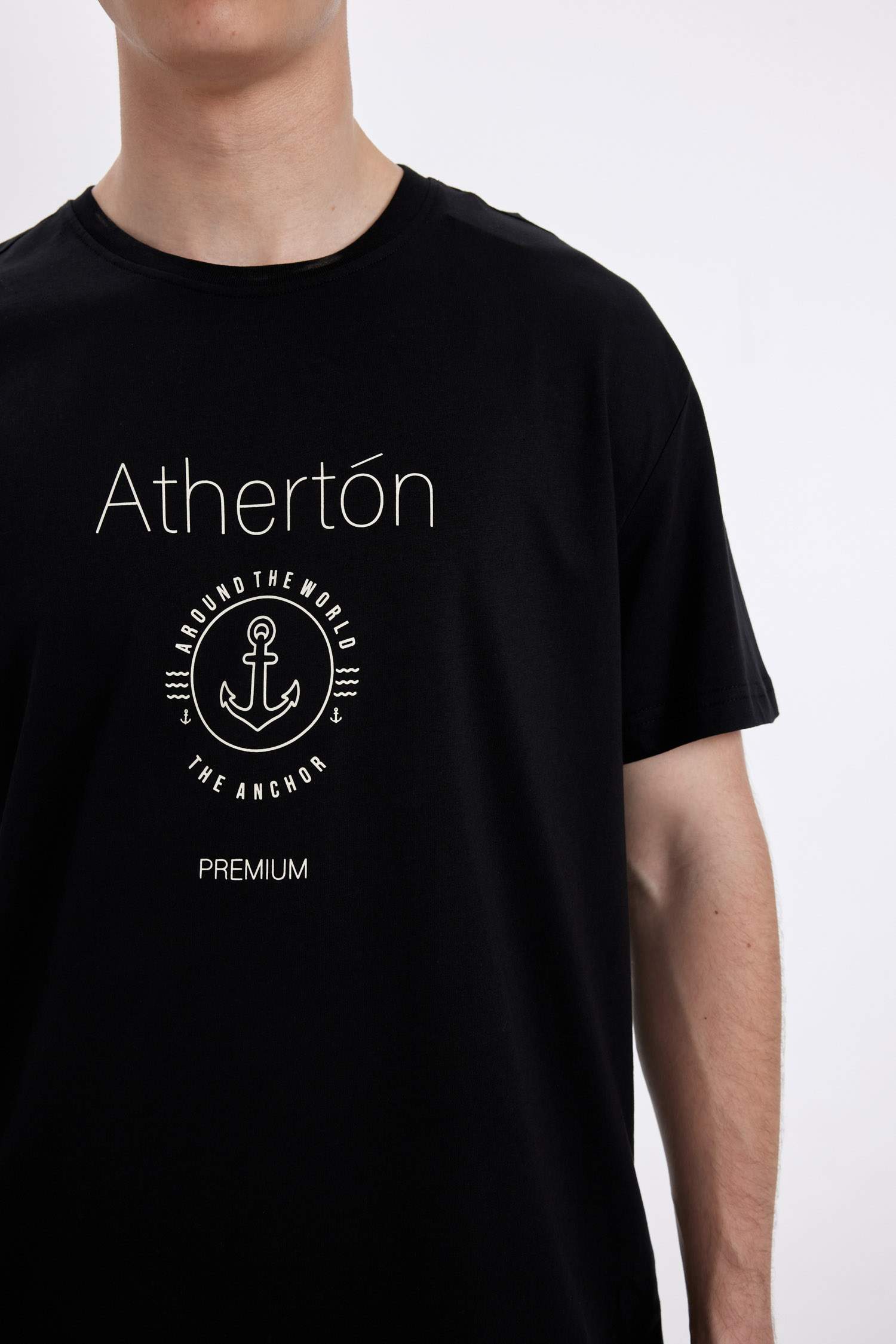 Regular Fit Crew Neck Printed Short Sleeve T-Shirt