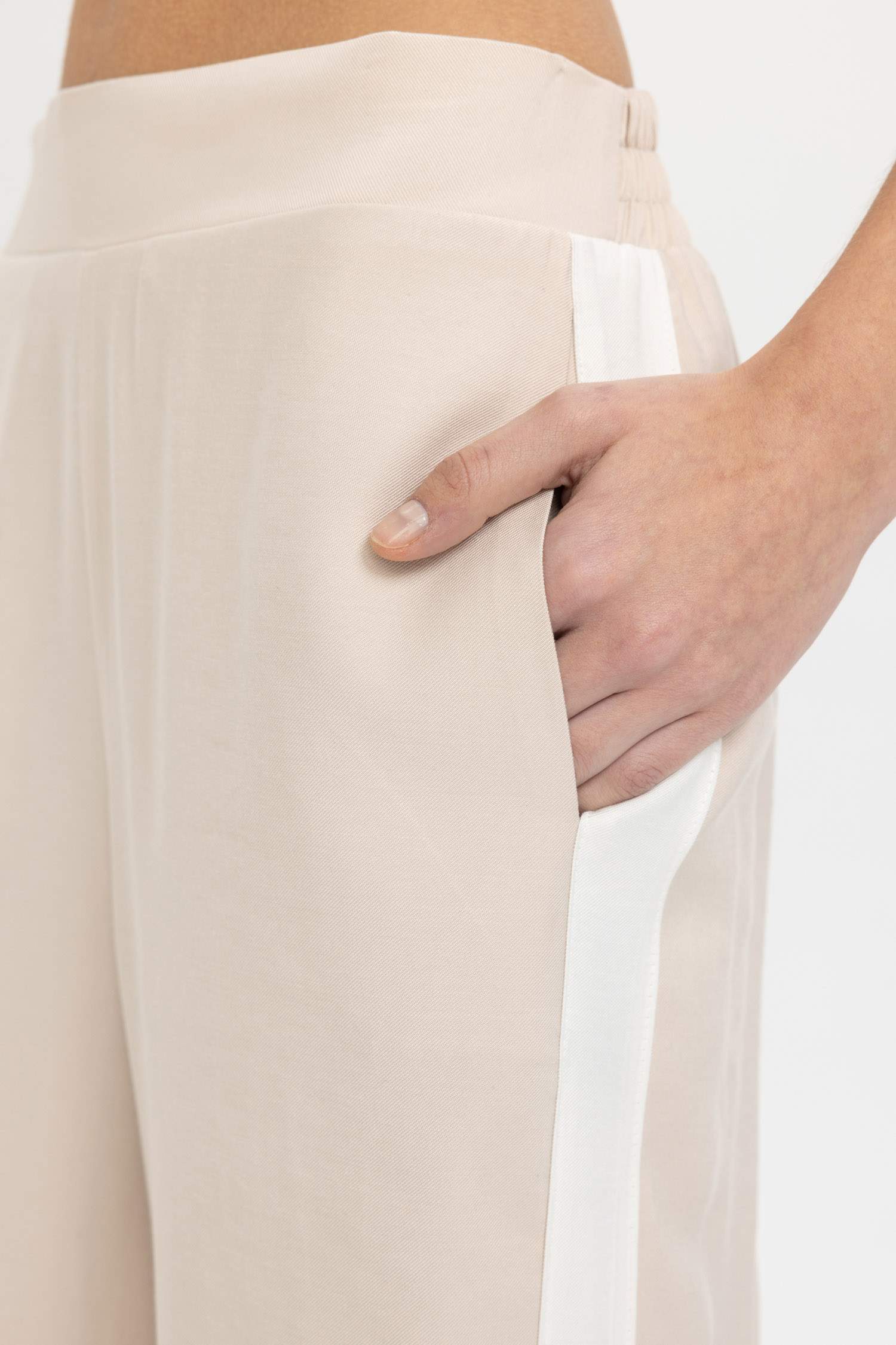 Wide Leg Viskon Kumaş Pantolon Geniş Bol Paça Cepli Yüksek Bel Basic Düz Uzun Boy Yan Şerit Detaylı