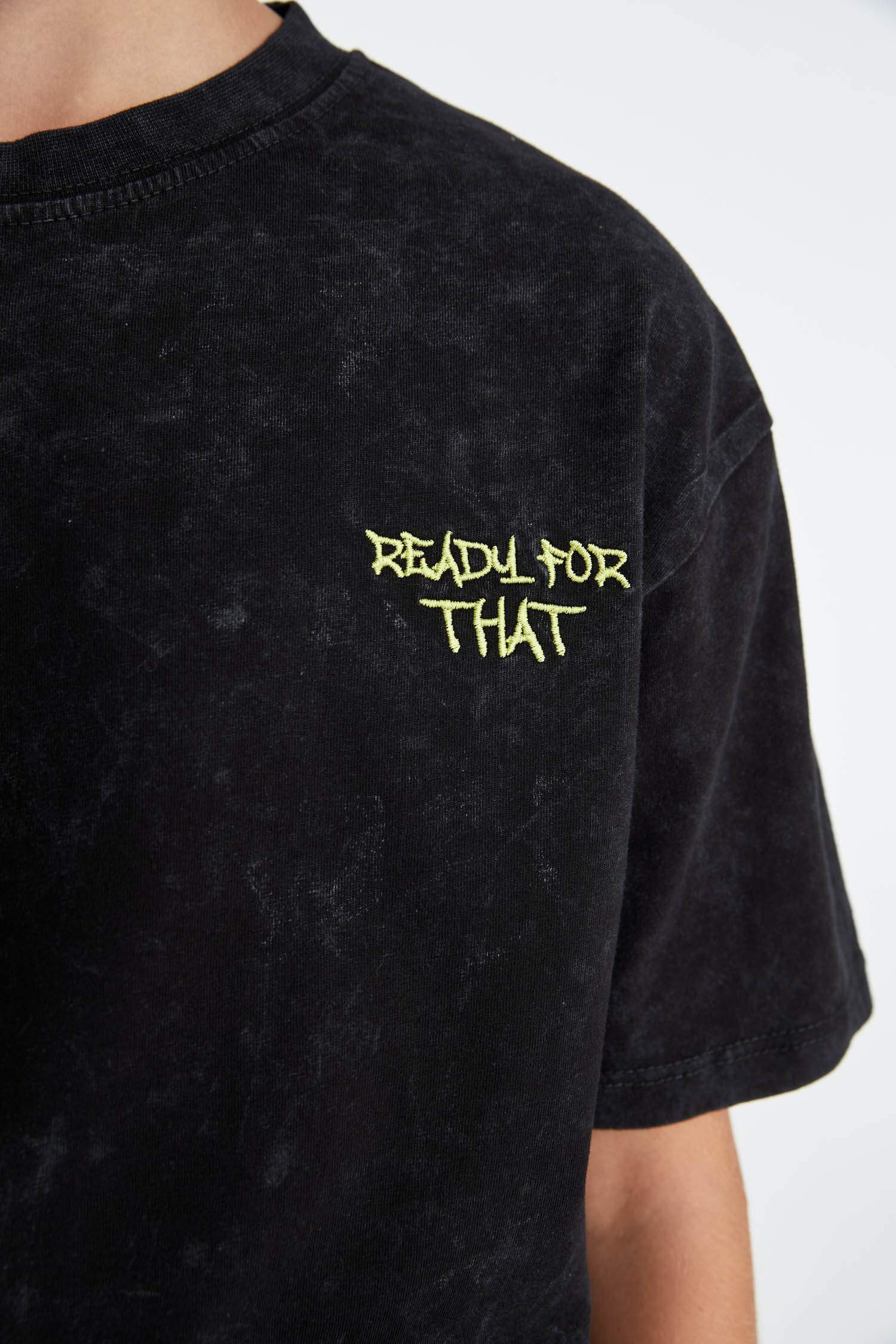 Boy Oversize Fit Crew Neck Washed Short Sleeve T-shirt