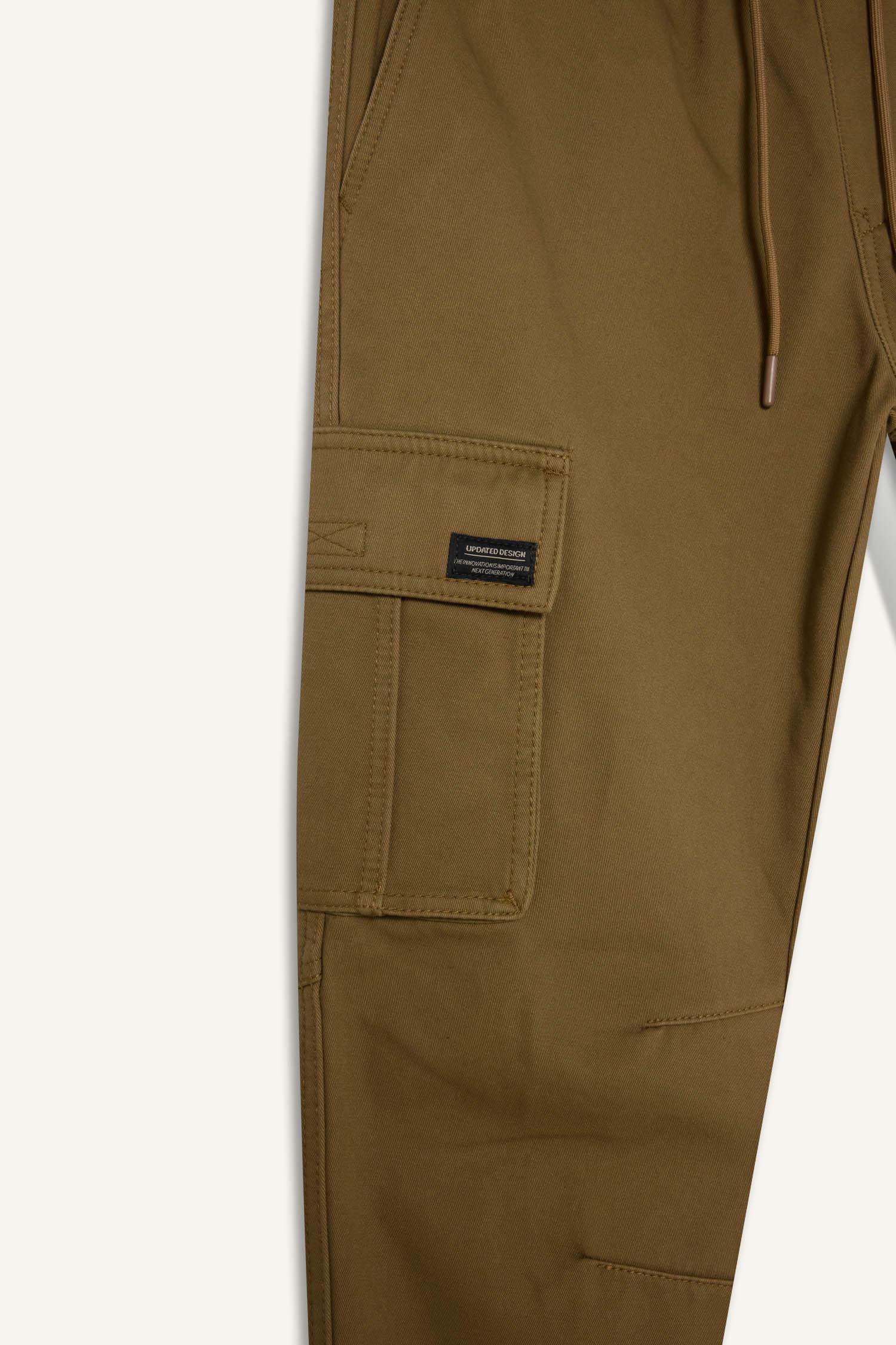 Regular Fit Jogger Cargo Pants