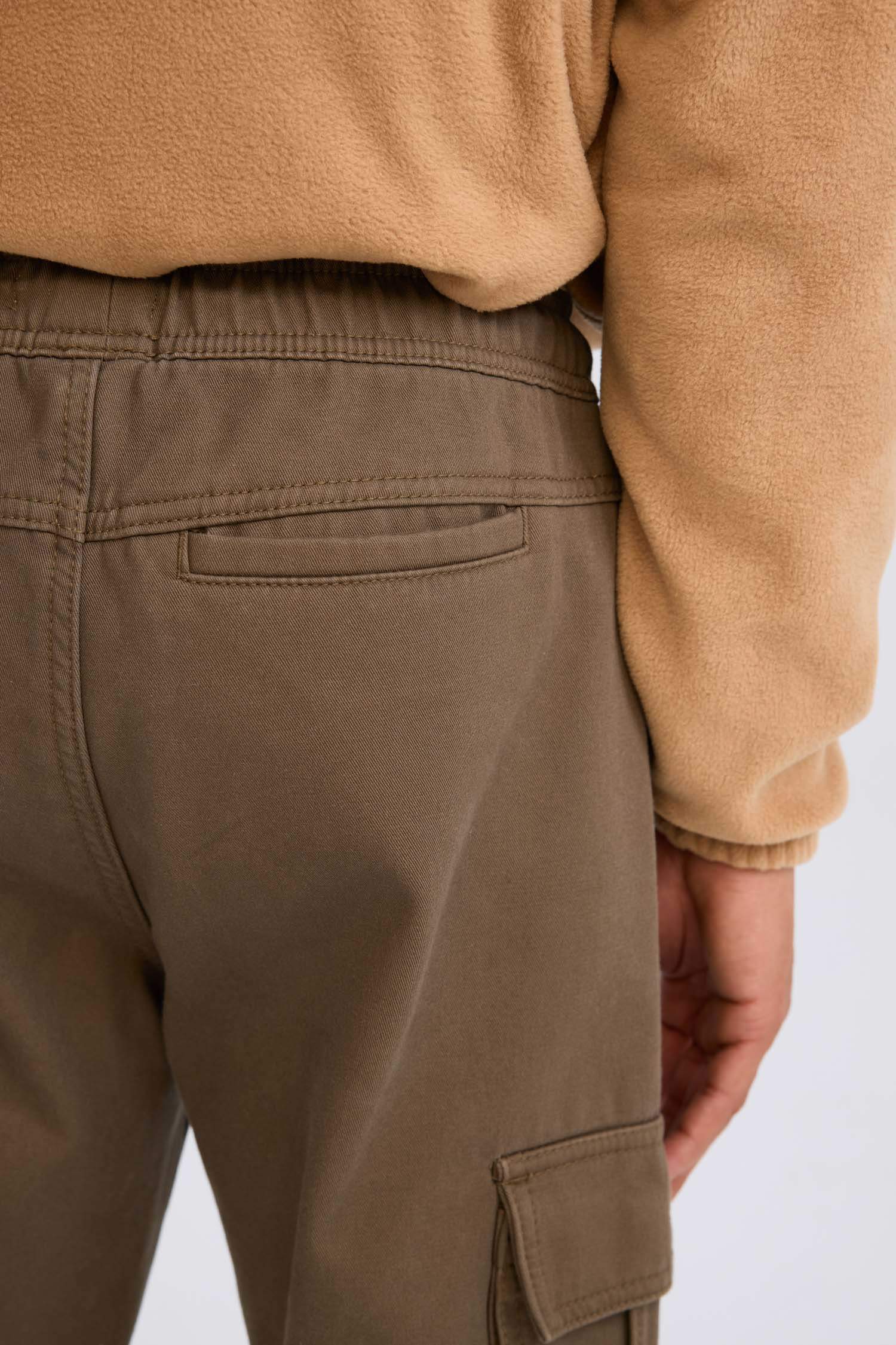 Regular Fit Jogger Cargo Pants