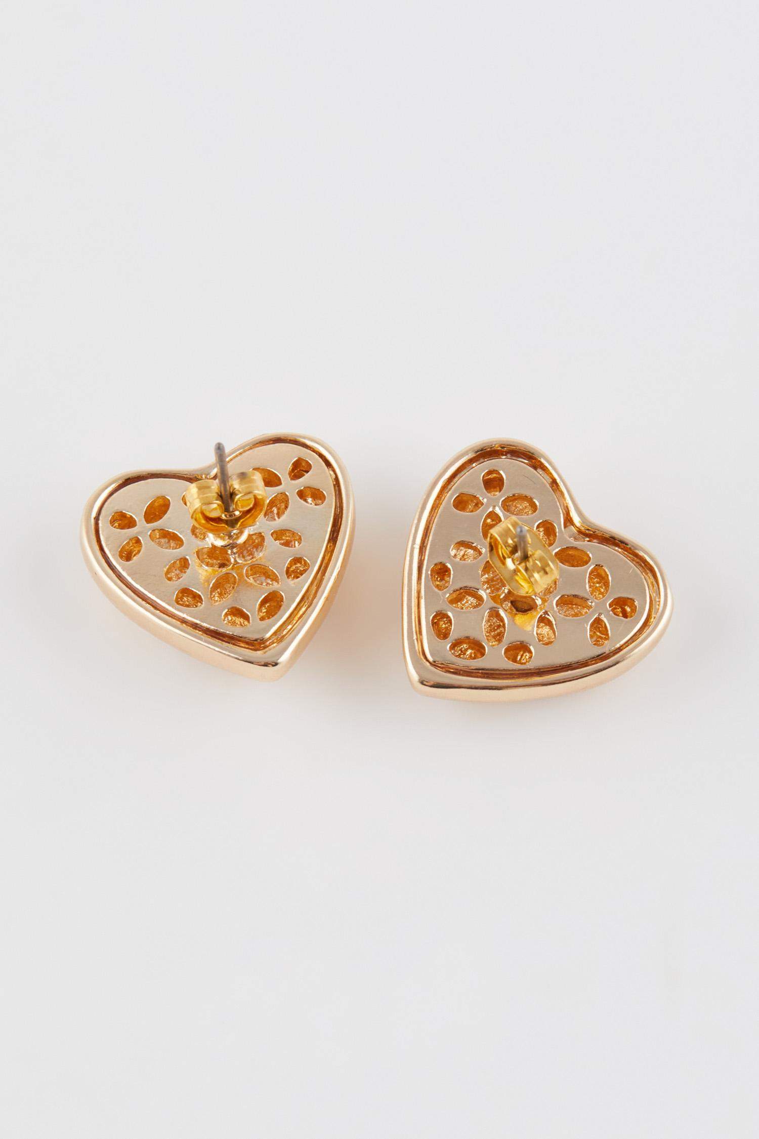 حلق حريمي ذهبي على شكل قلب