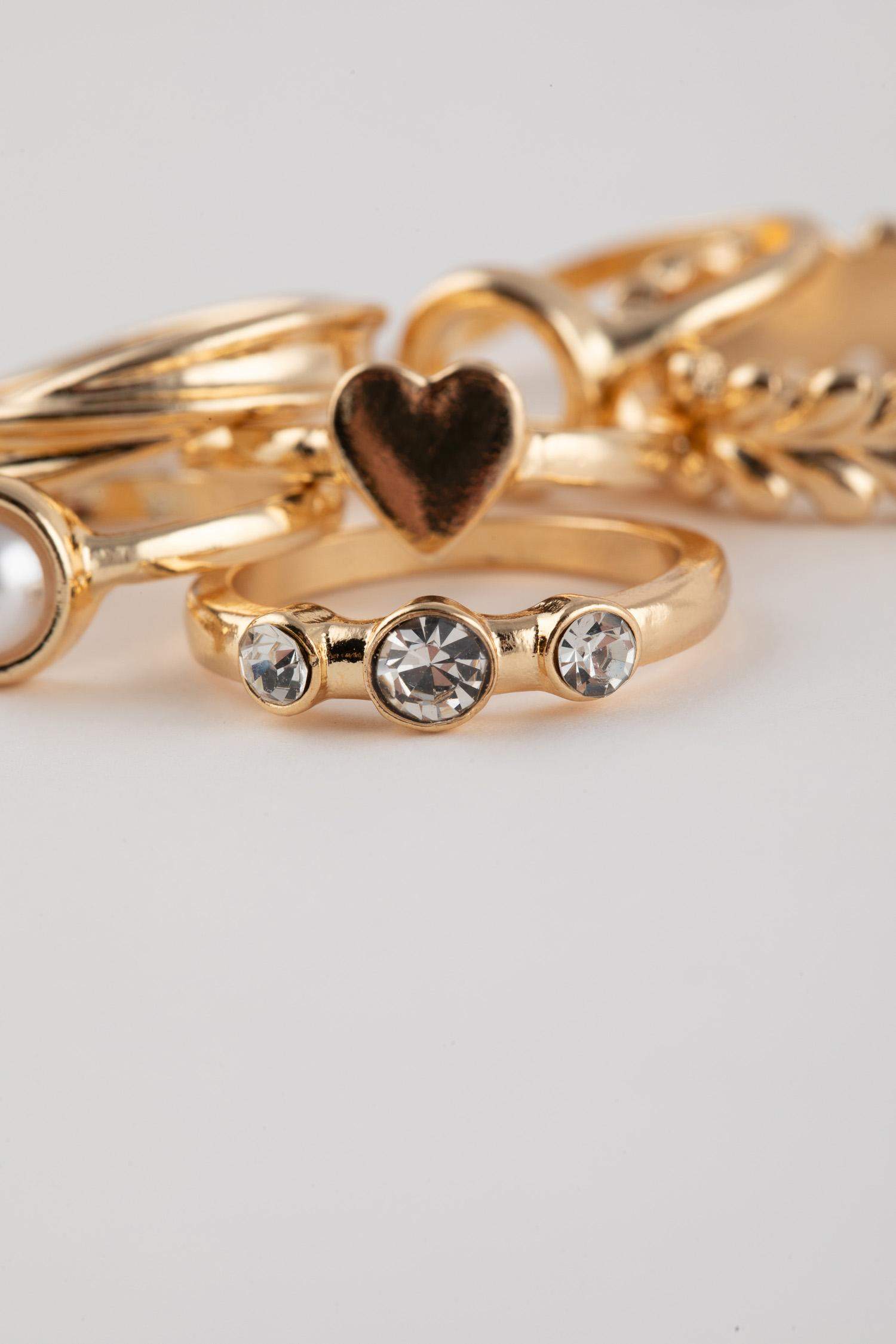 خاتم حريمي ذهبي بحجر - 6 قطع