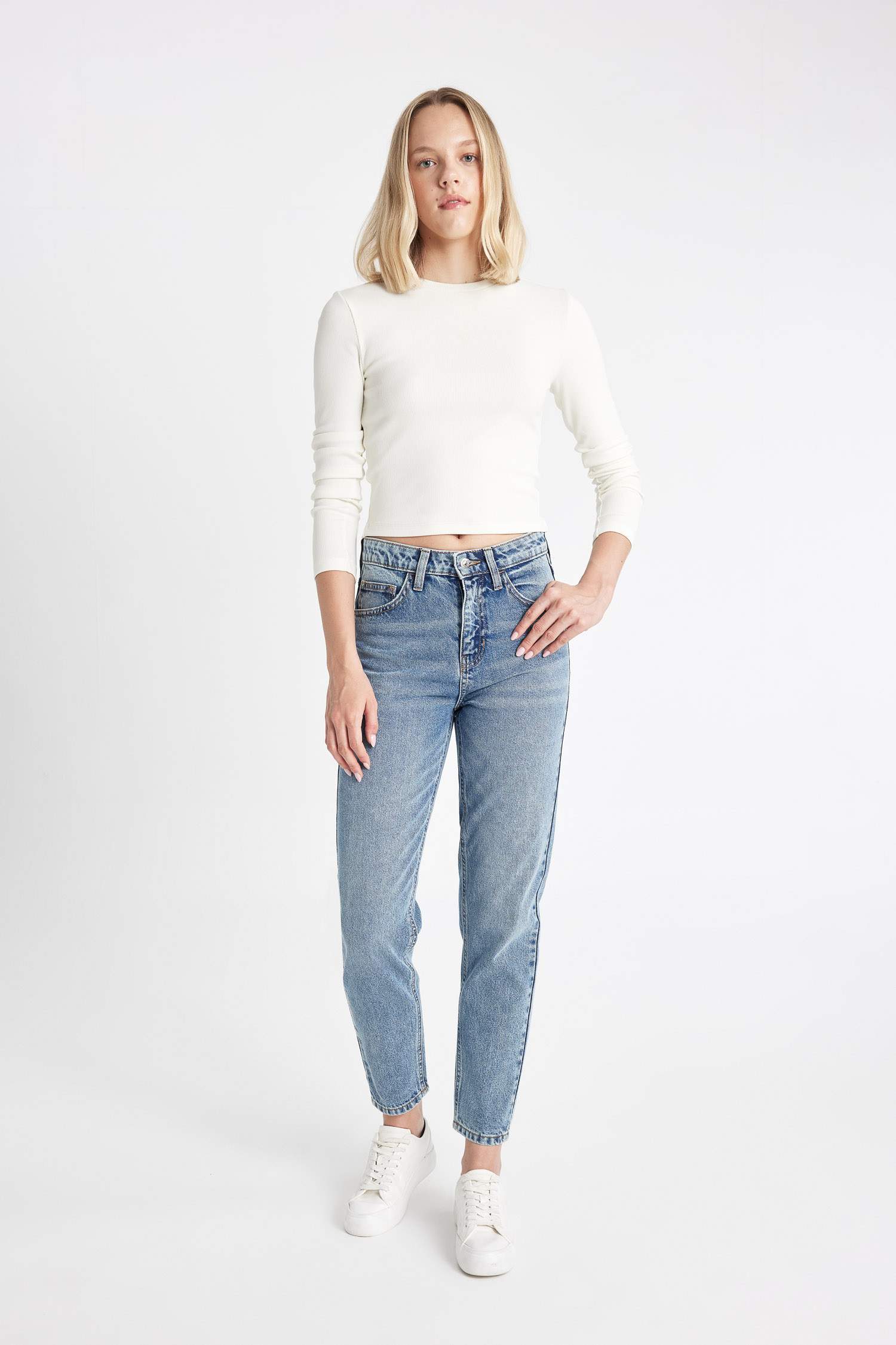 Lina Mom Fit Yüksek Bel Bilek Boy Jean Yıkamalı Pantolon