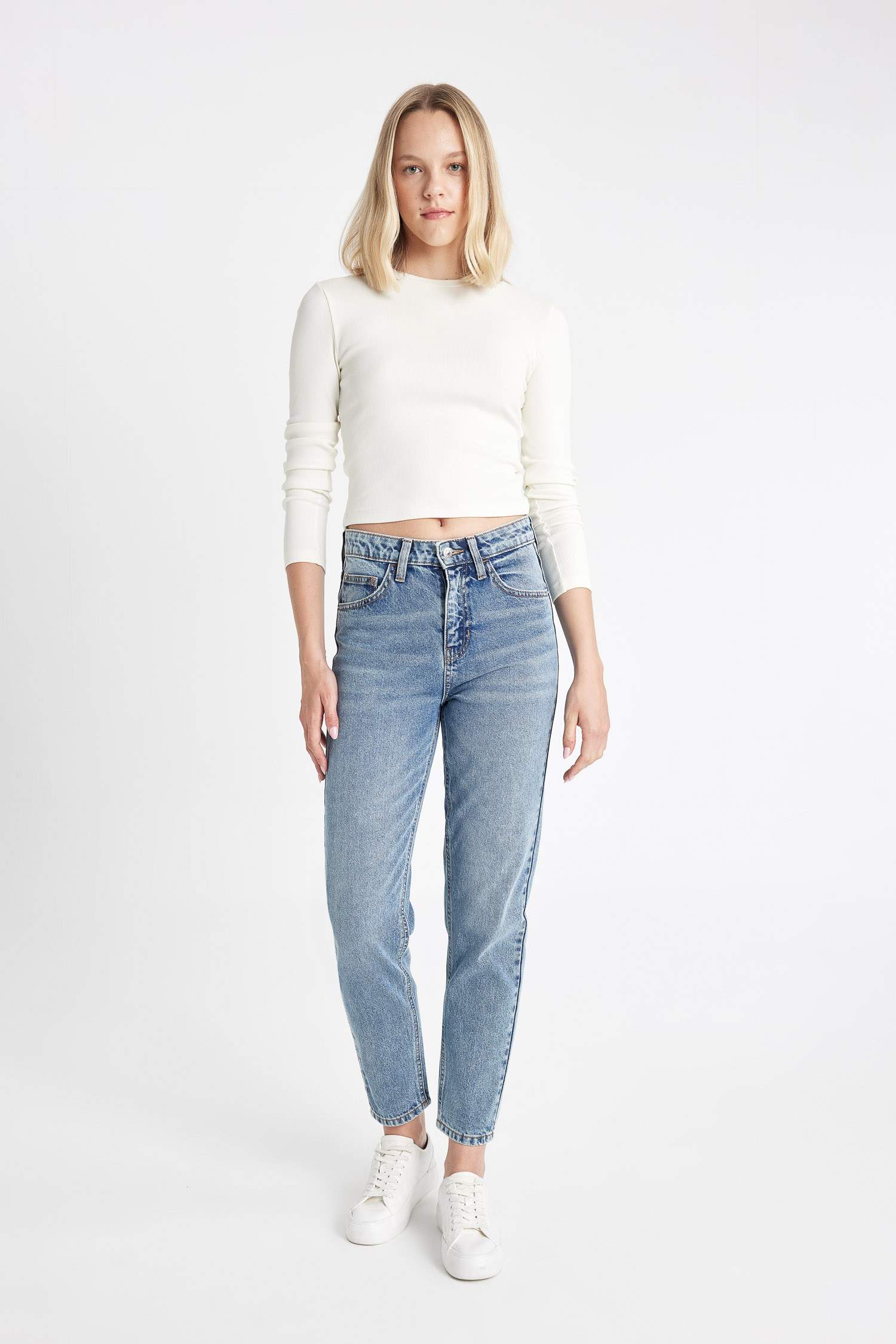 Lina Mom Fit Yüksek Bel Bilek Boy Jean Yıkamalı Pantolon