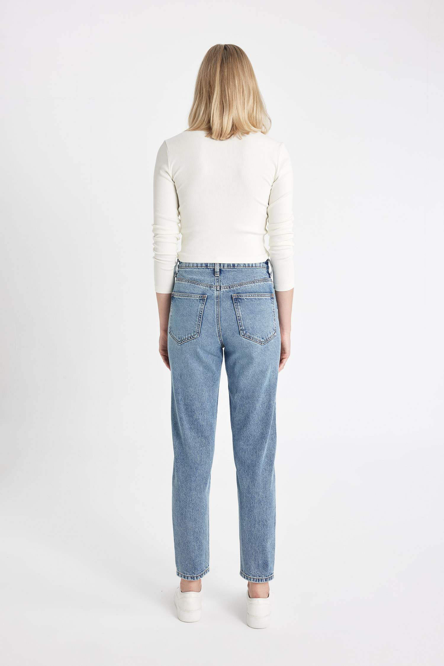 Lina Mom Fit Yüksek Bel Bilek Boy Jean Yıkamalı Pantolon