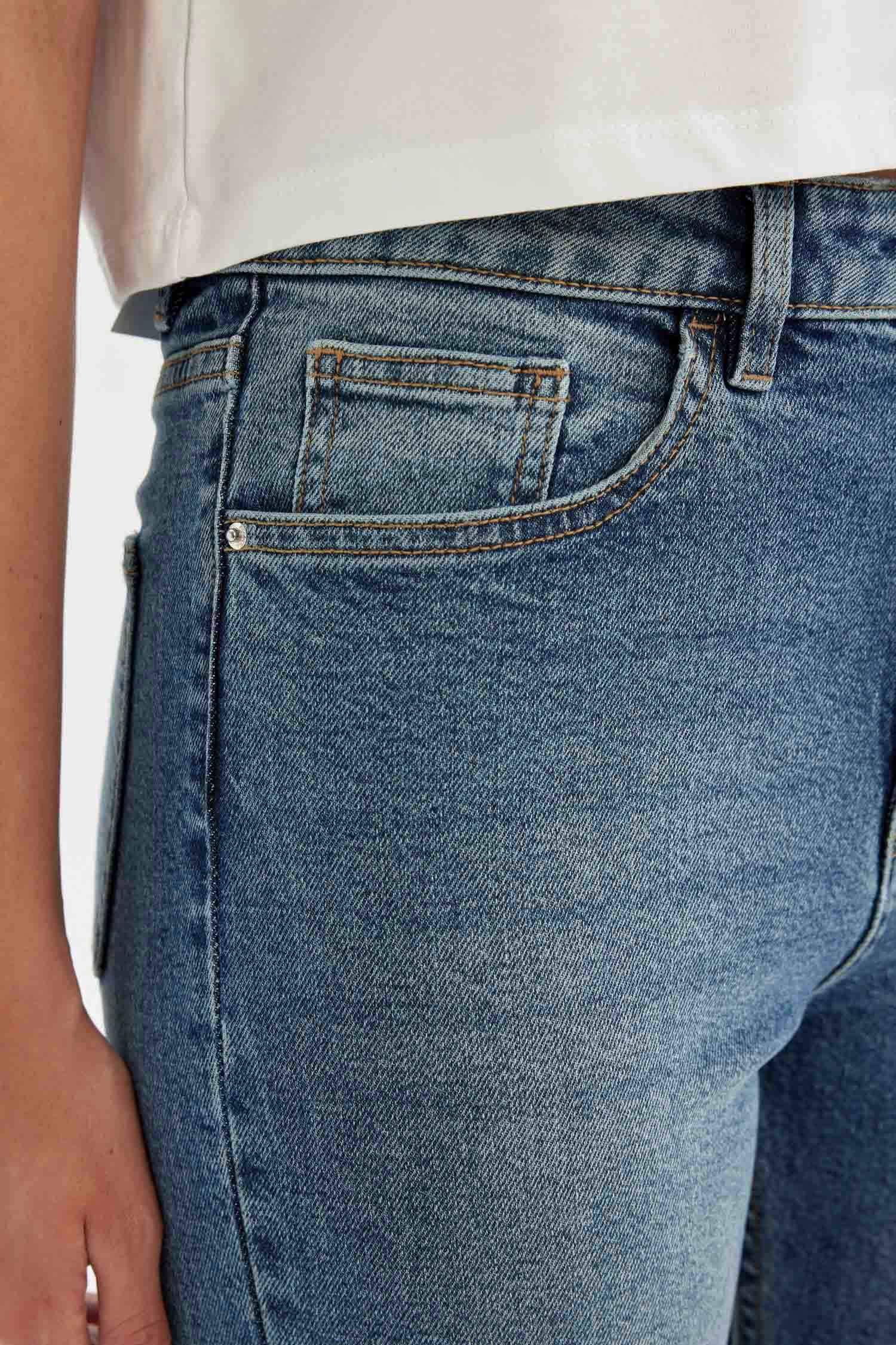 Mary Vintage Straight Fit Yüksek Bel Paça Ucu Kesik Bilek Boy Jean Yıkamalı Pantolon