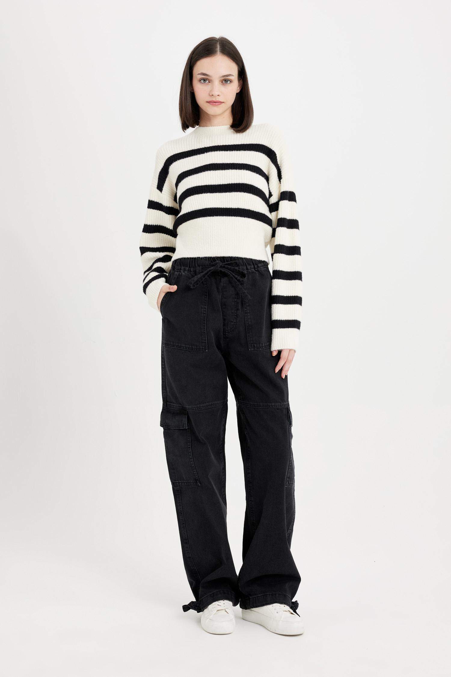 Jogger Yüksek Bel Kargo Cepli Bilek Boy Jean Pantolon