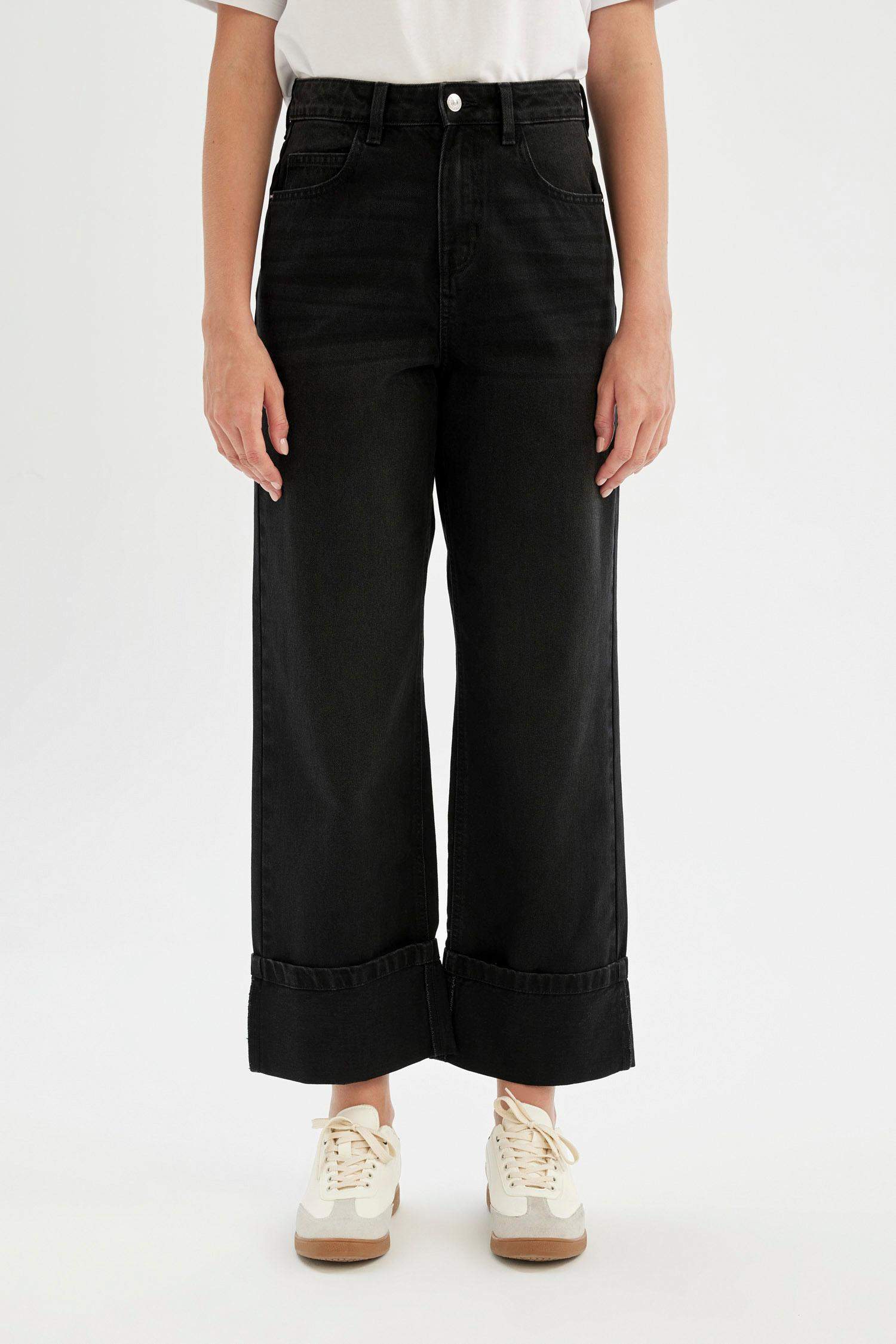 Relax Fit High Waist Ankle Length Jeans