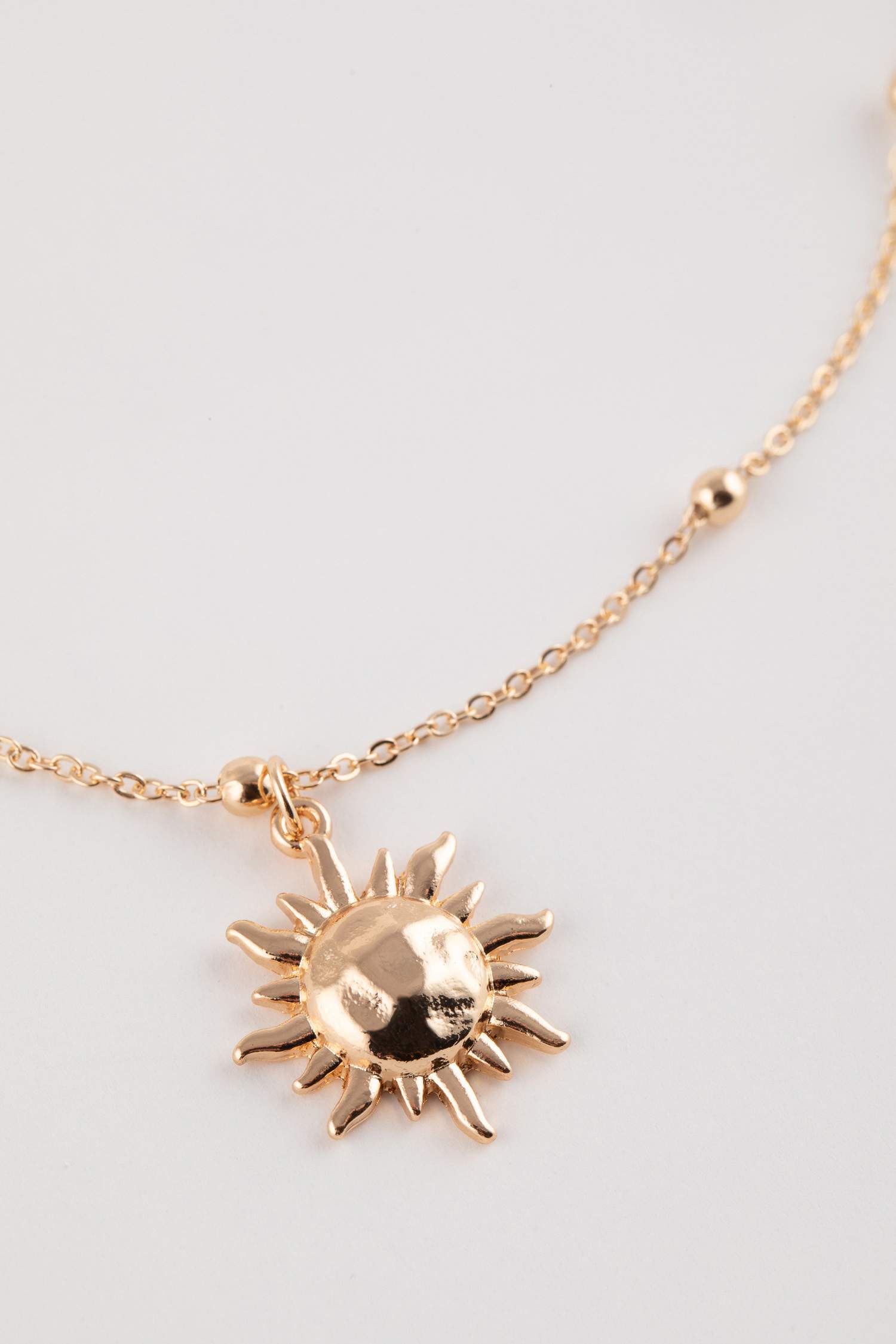 Kadın Güneş Detaylı Gold Kolye
