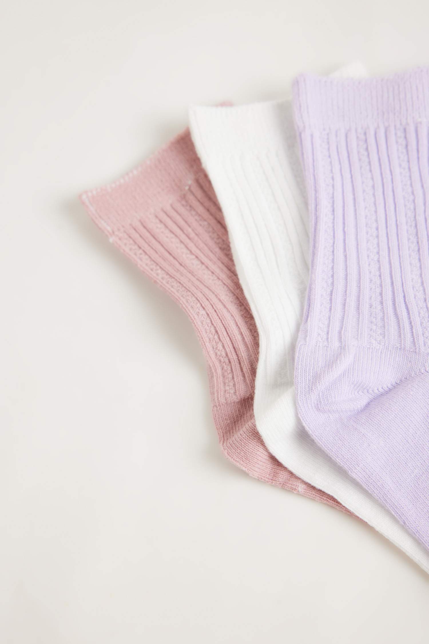 Woman 3 piece Short Socks