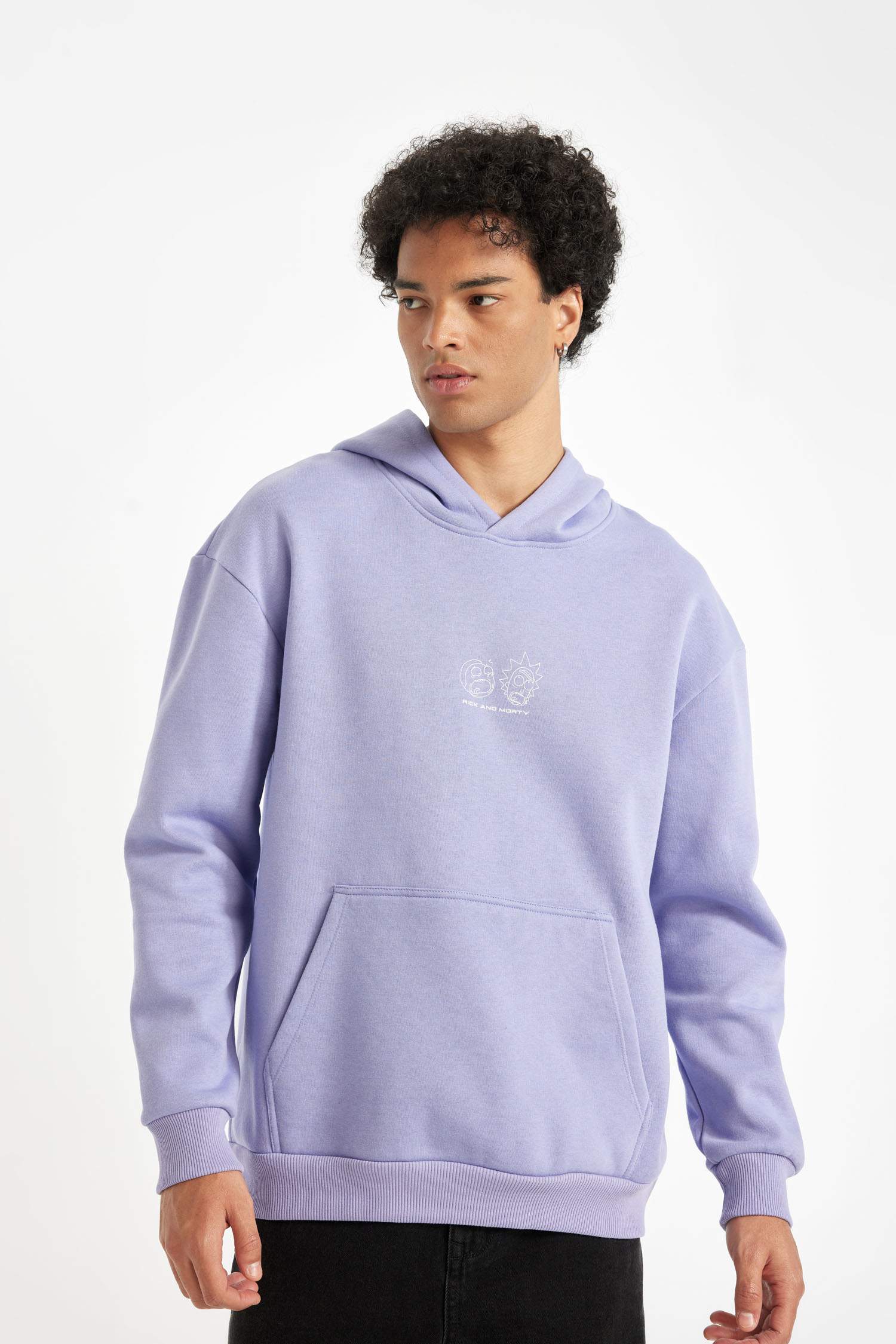 Rick and Morty Boxy Fit Kapüşonlu Sırt Baskılı Sweatshirt