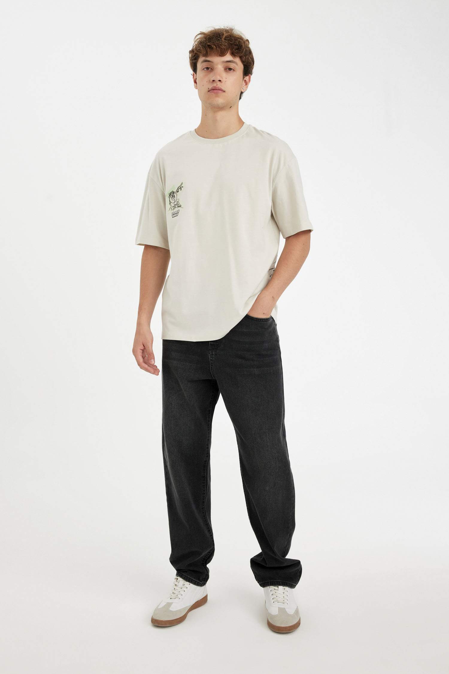 تي شيرت أوفر سايز نص ردن من لوني تونز