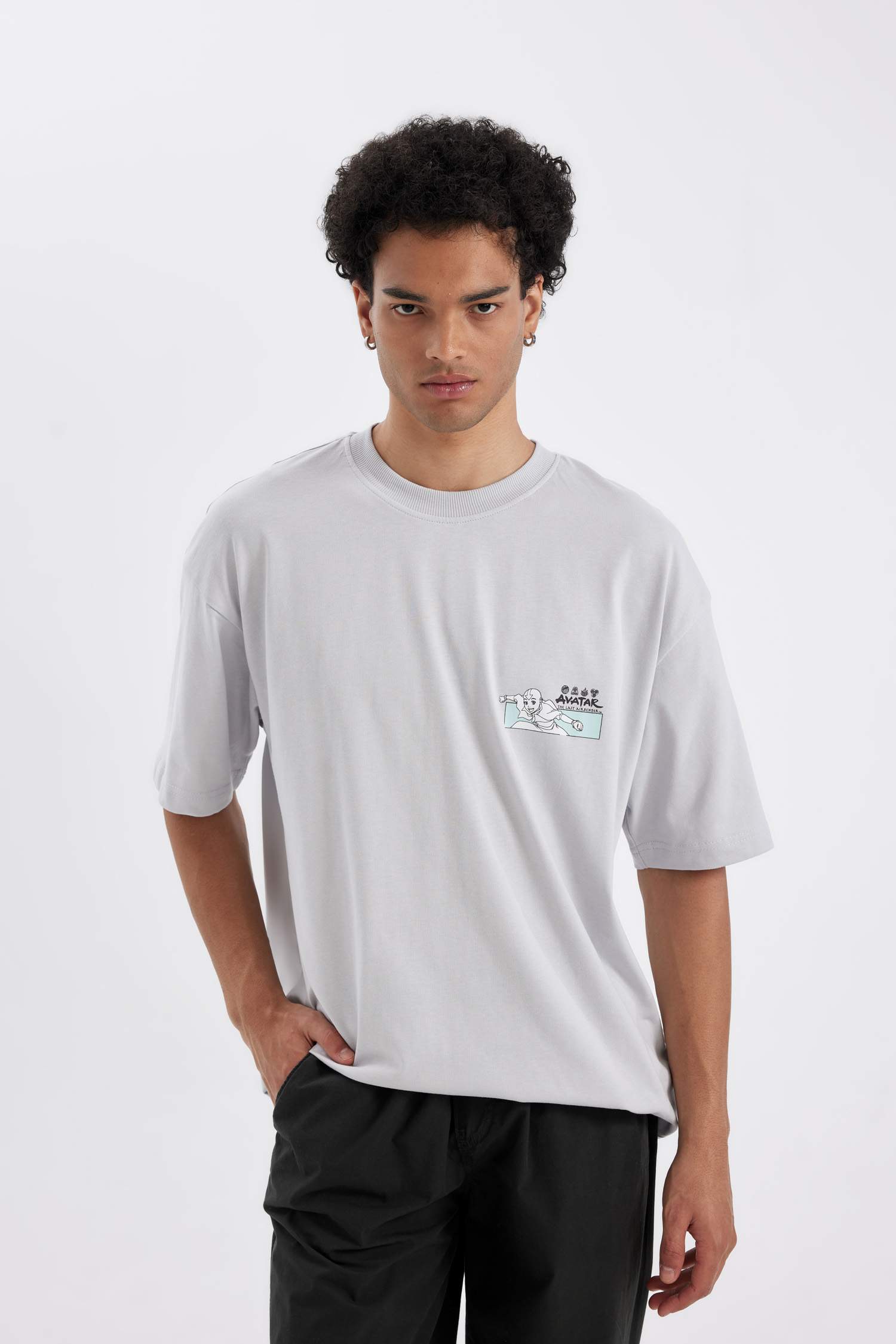 تيشيرت اوفر سايز مطبوع من افاتر ذا لاست ايربندر