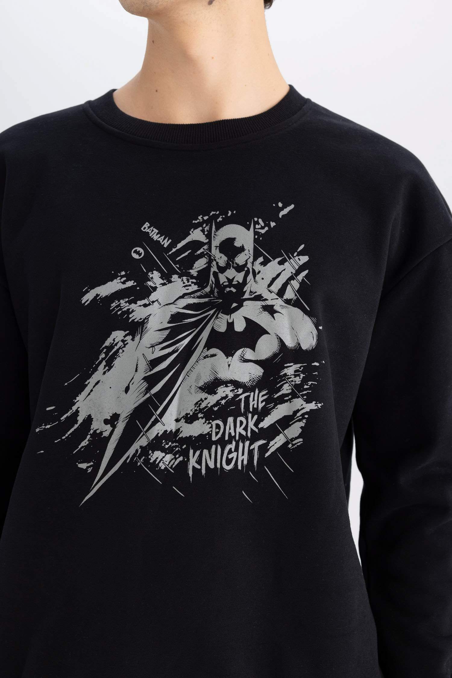 Batman Boxy Fit Crew Neck Printed Thick Sweatshirt
