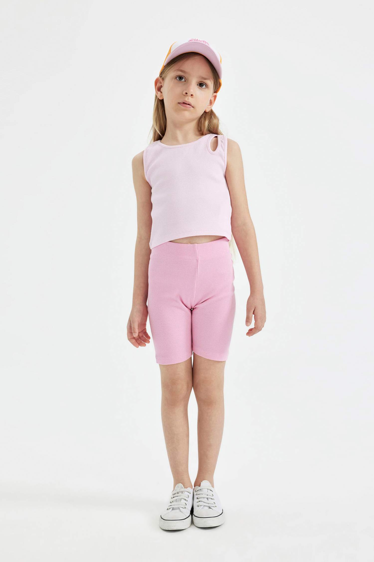 ستريج قصير بناتي مضلع