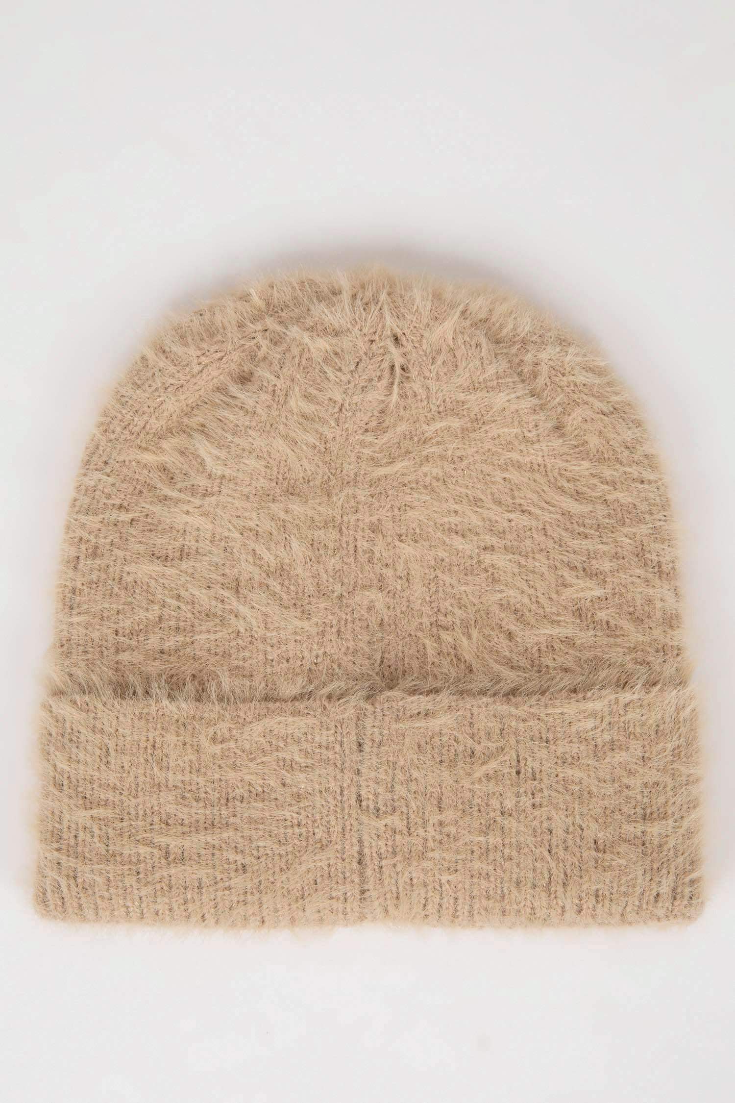 Шапка для женщин