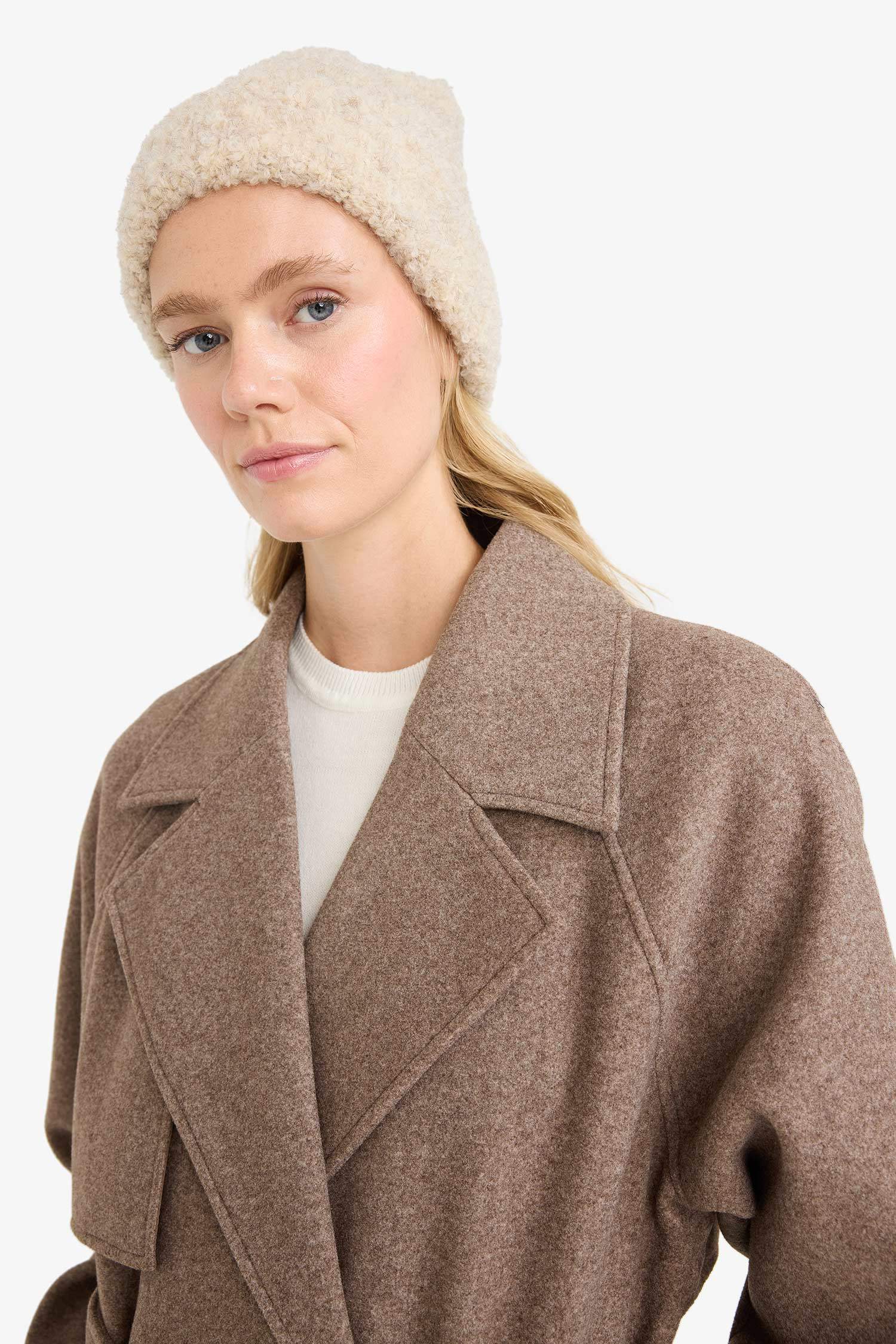 قبعة بيريه نسائي