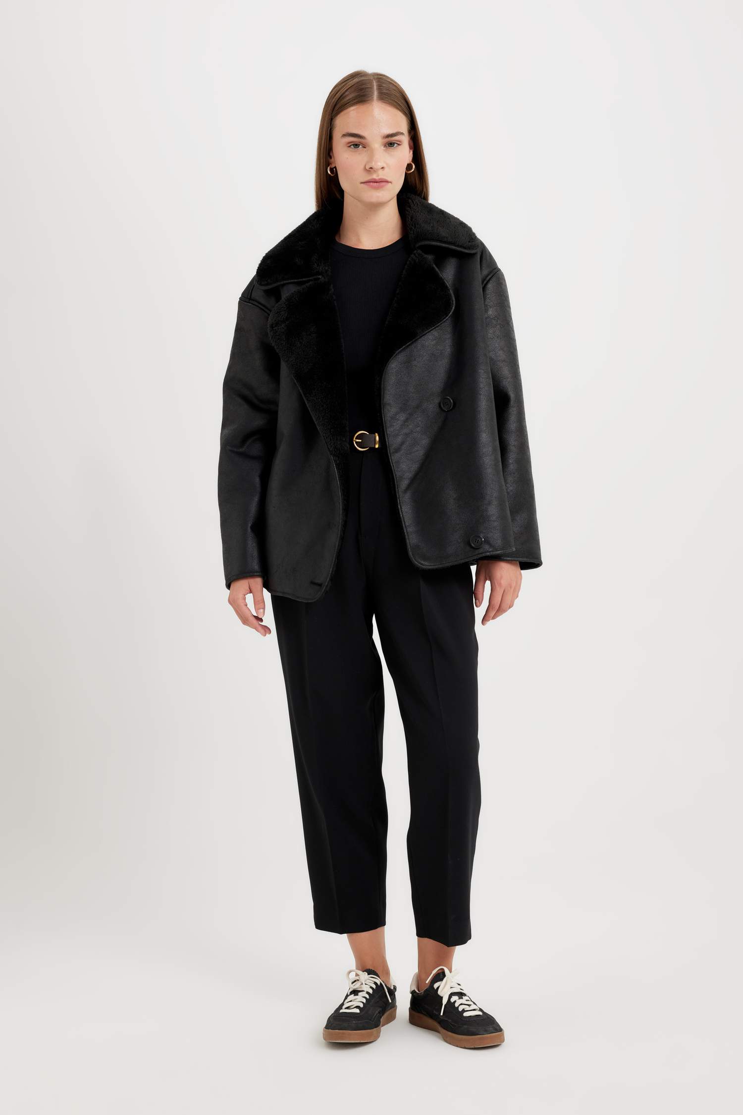 جاكيت شمواه جلد صناعي قصة مريحة مبطن بفرو إصطناعي