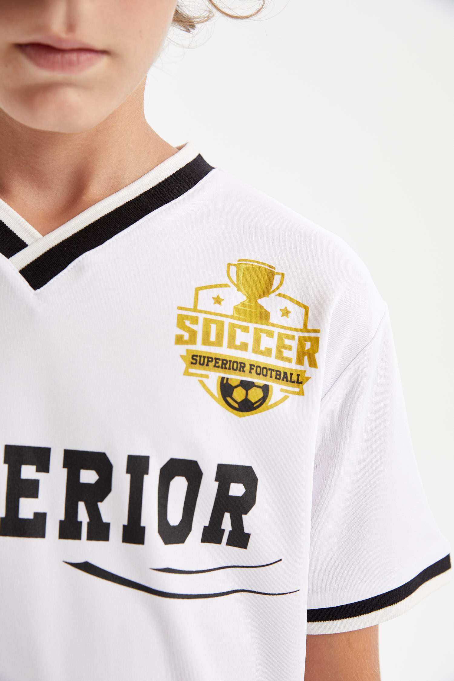 Boy Regular Fit V-Neck Printed Short Sleeve T-Shirt