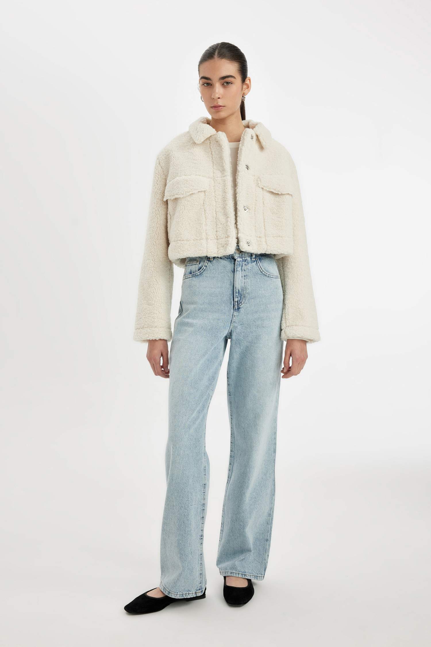 Cropped Fit Gömlek Yaka Çıtçıtlı Crop Pelüş Ceket