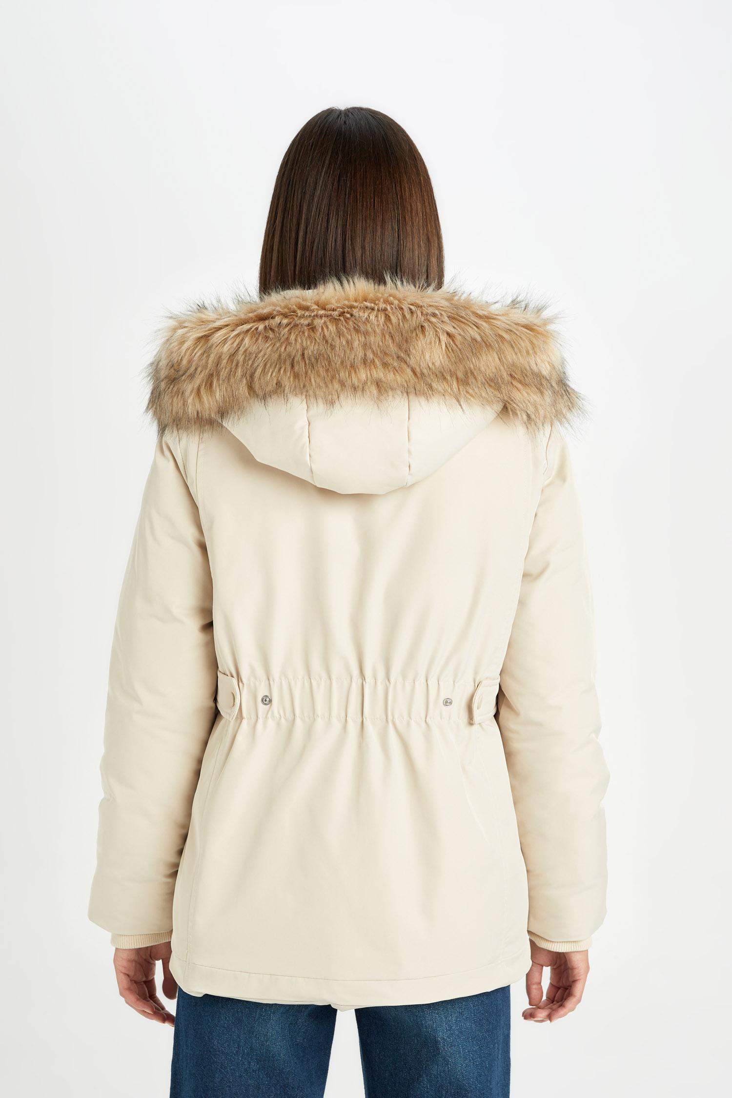 Su Geçirmez Mont Parka Kapüşonlu Suni Kürklü Fermuarlı Cepli