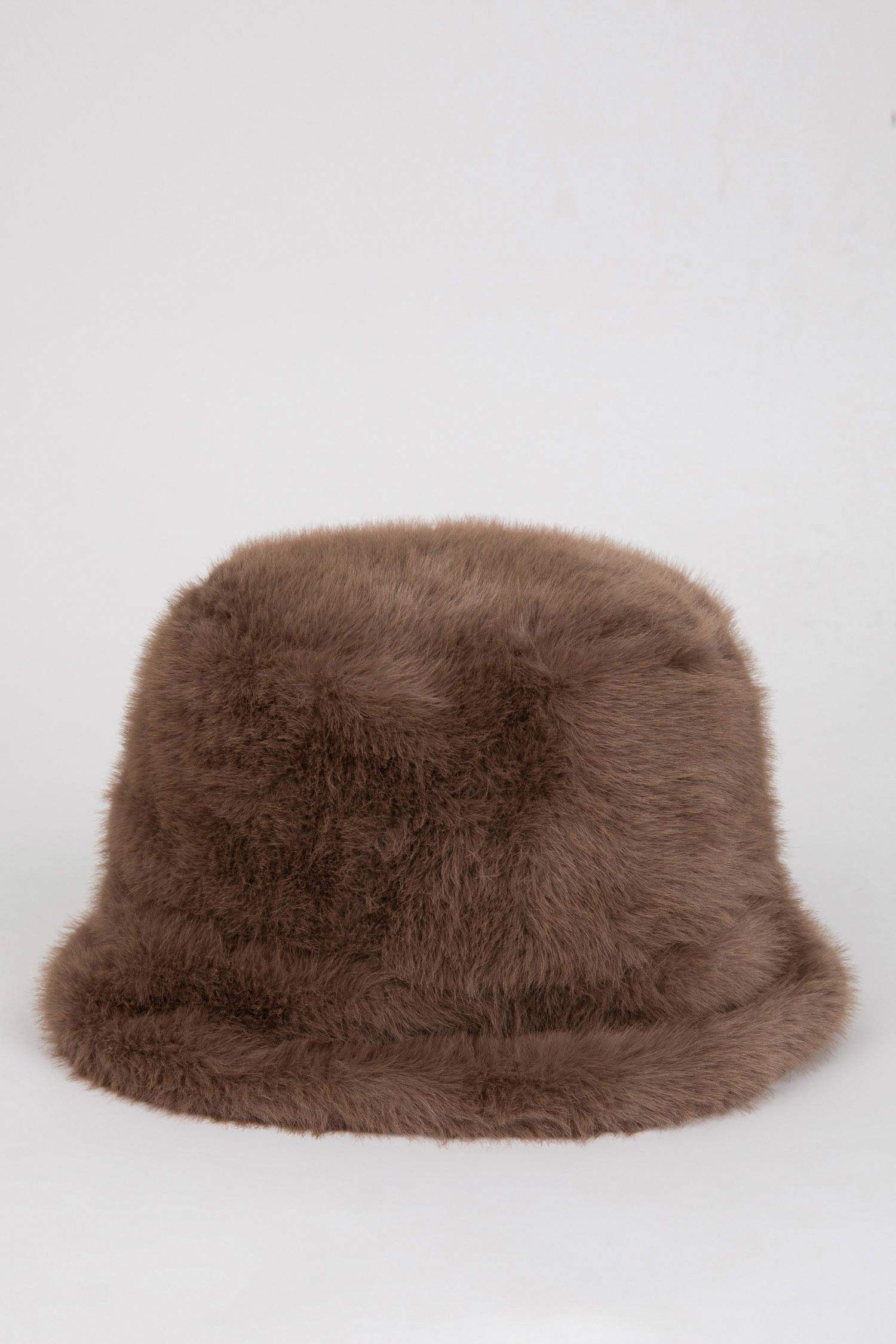 Woman Plush Bucket Hat
