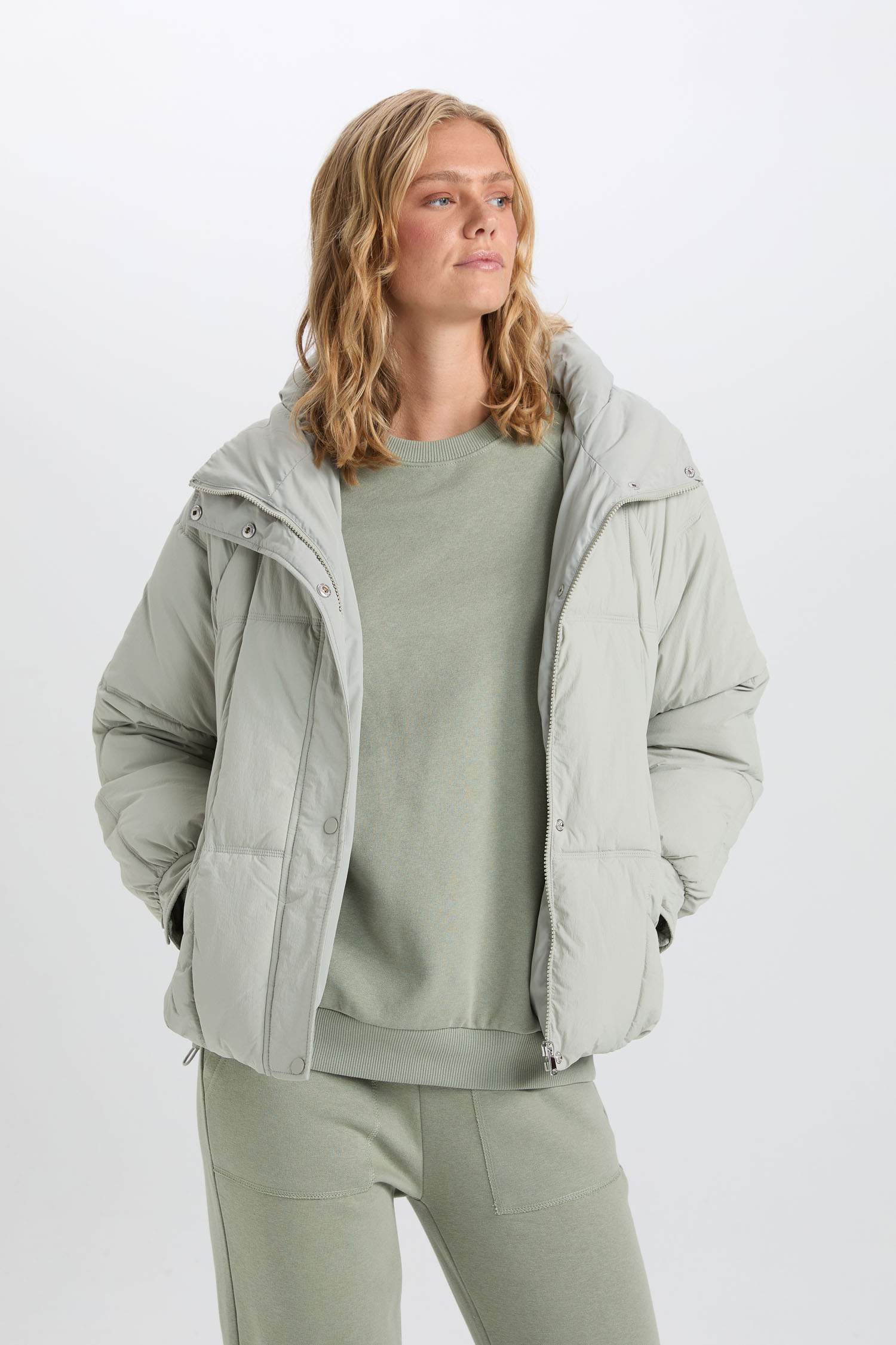 Su Geçirmez Mevsimlik Mont Kapüşonlu Cepli Fermuarlı