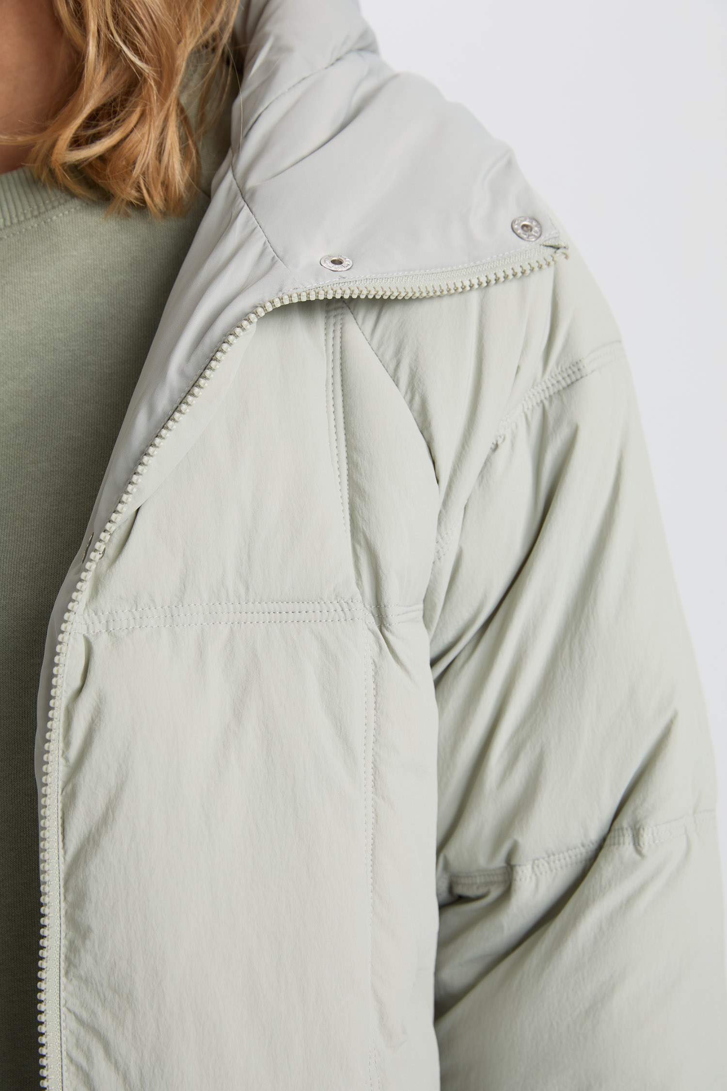 Su Geçirmez Mevsimlik Mont Kapüşonlu Cepli Fermuarlı