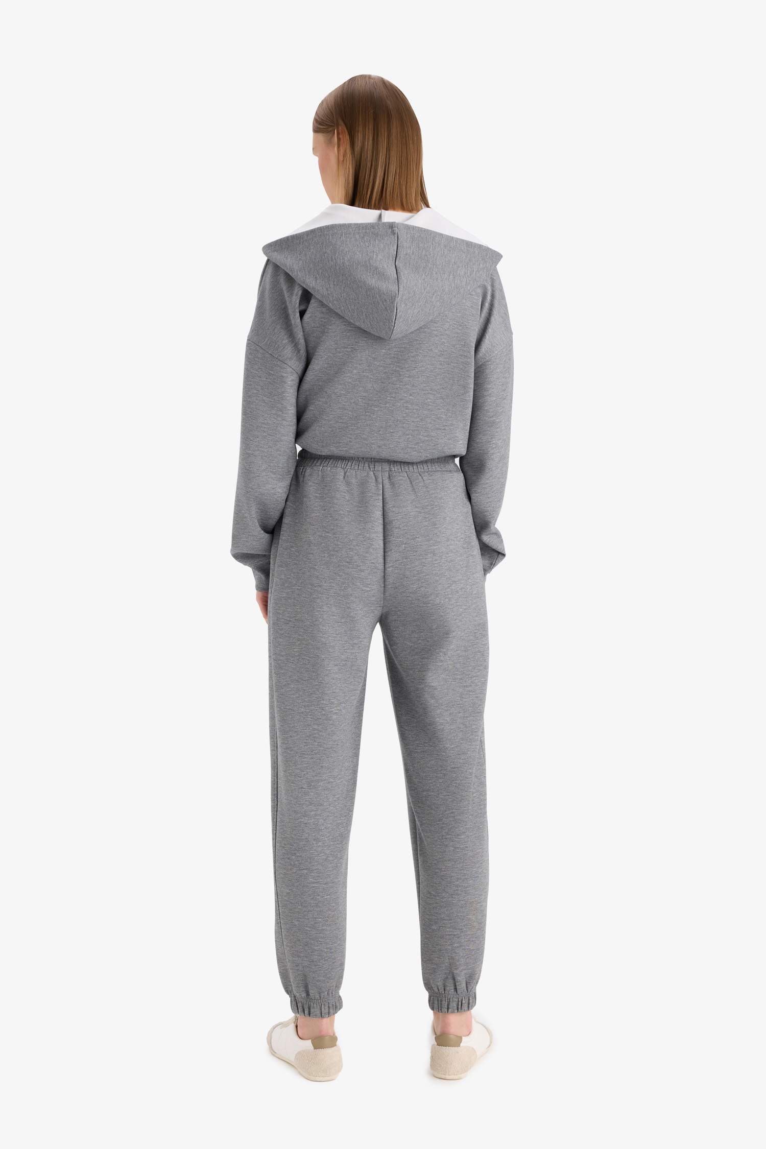 سروال قماش سكوبا جوجر قصة عادية