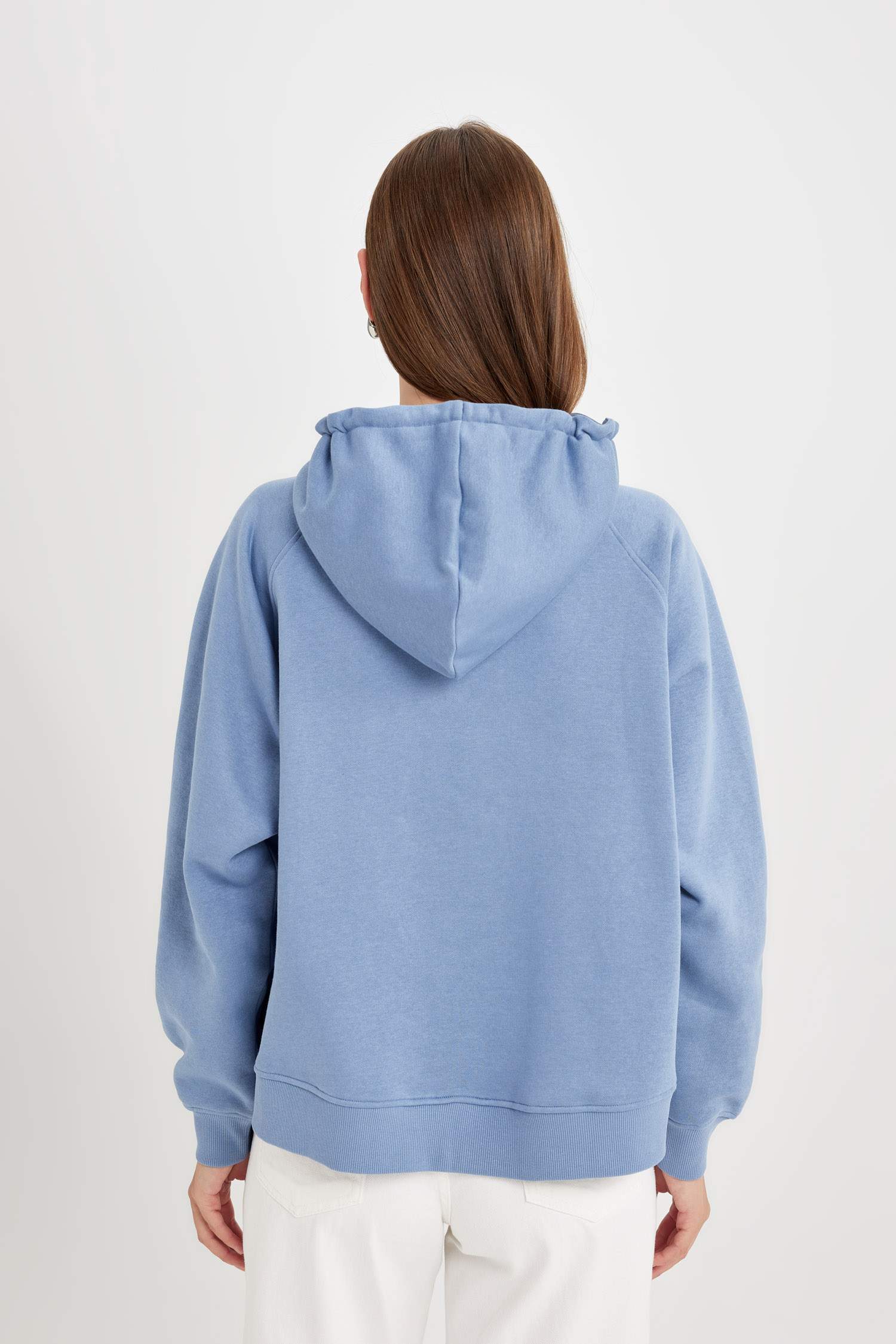 Свитшот оверсайз из плотной ткани с капюшоном