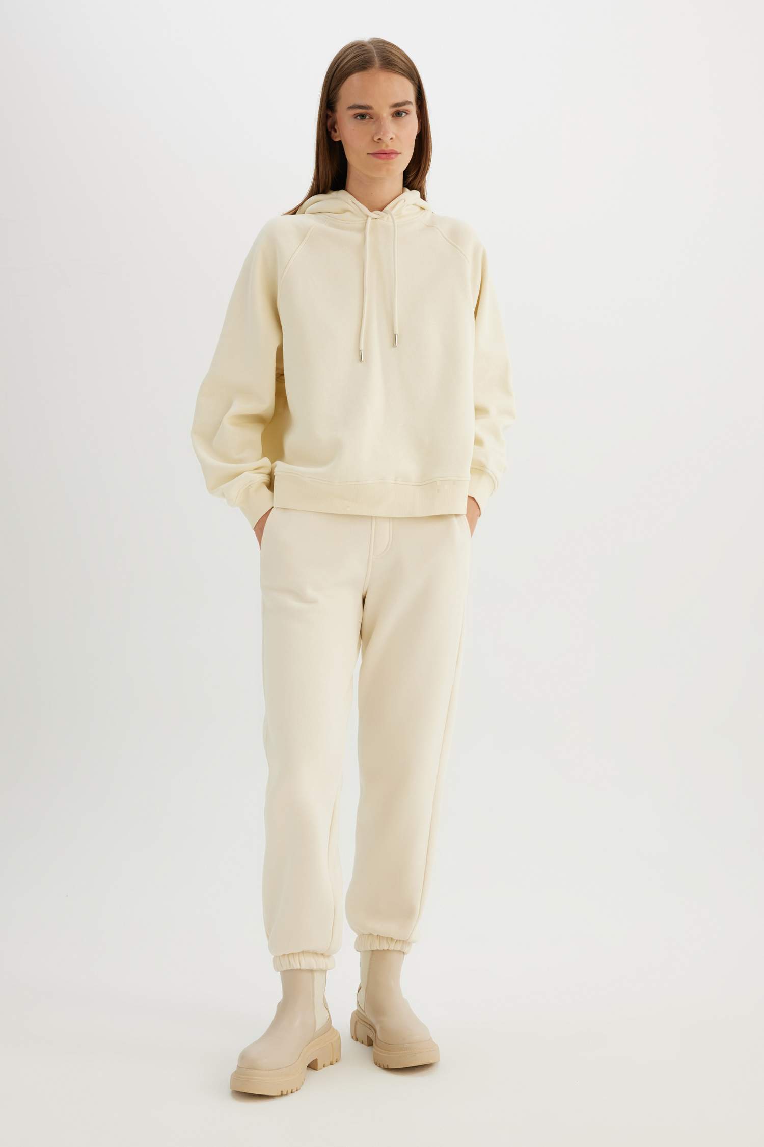 үлкен пішім бас киімді Свитер