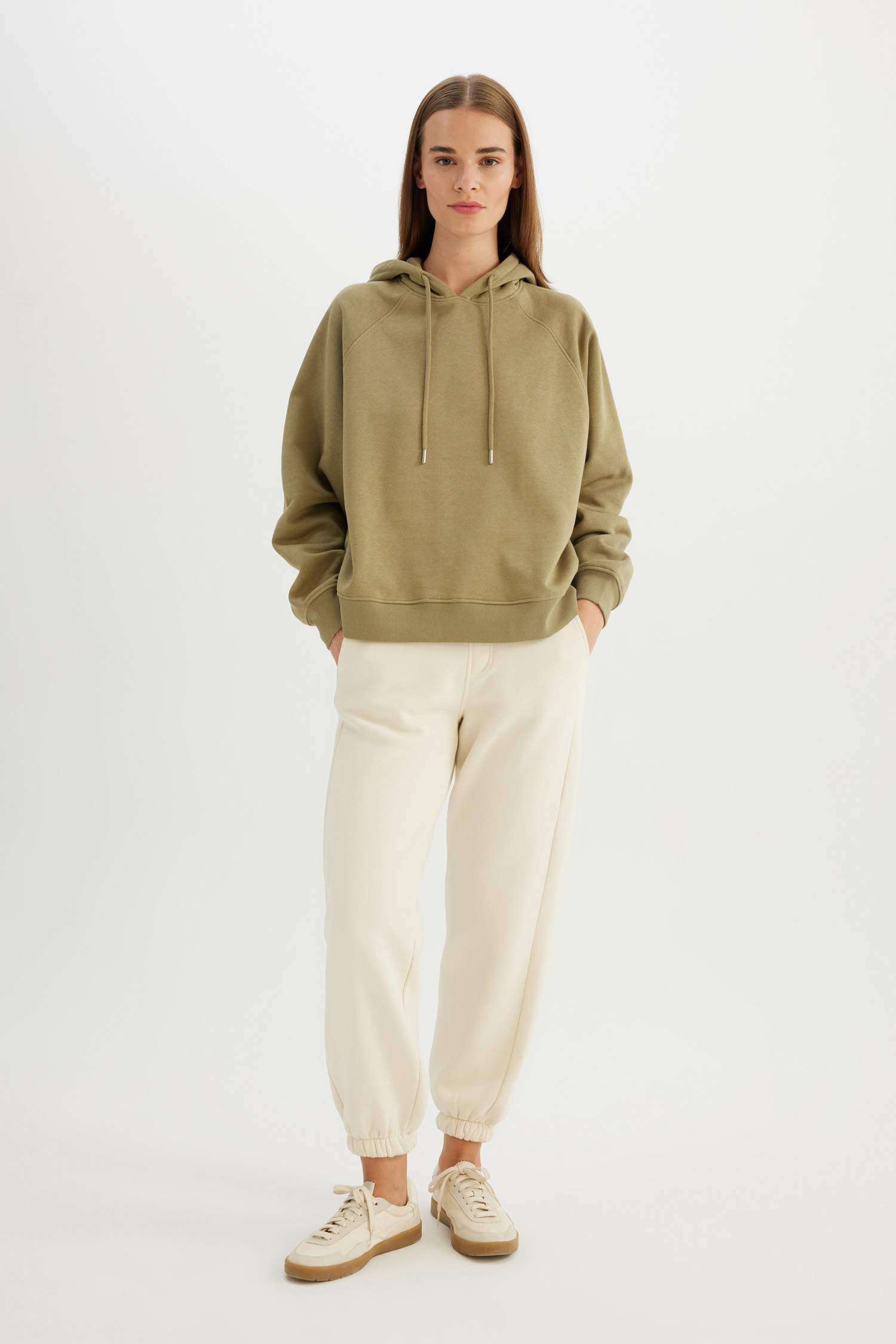 үлкен пішім бас киімді Свитер