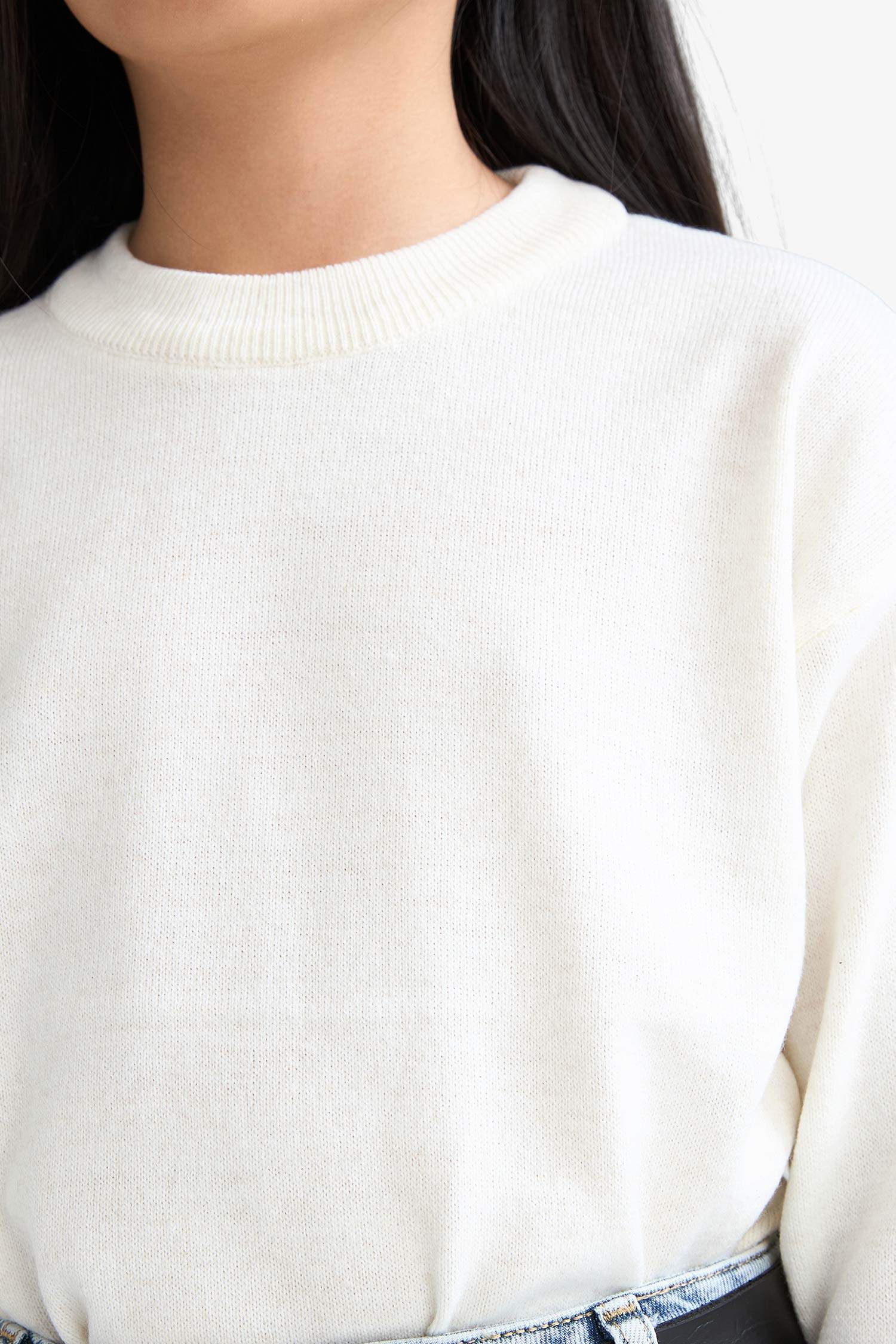 Kız Çocuk Ekru Standart Fit Bisiklet Yaka Basic Düz Triko Kazak