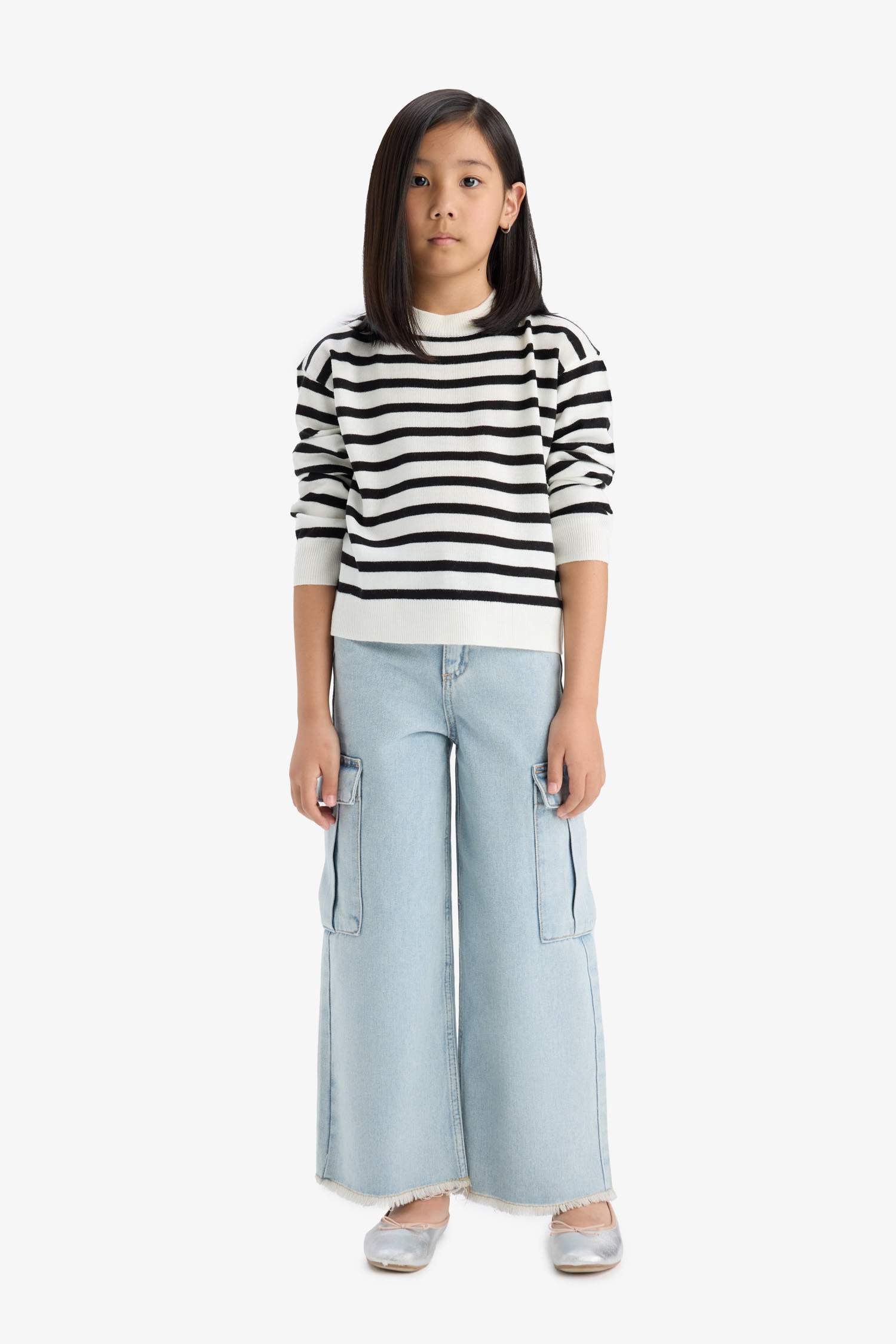 بلوفر قصة عادية بياقة مستديرة