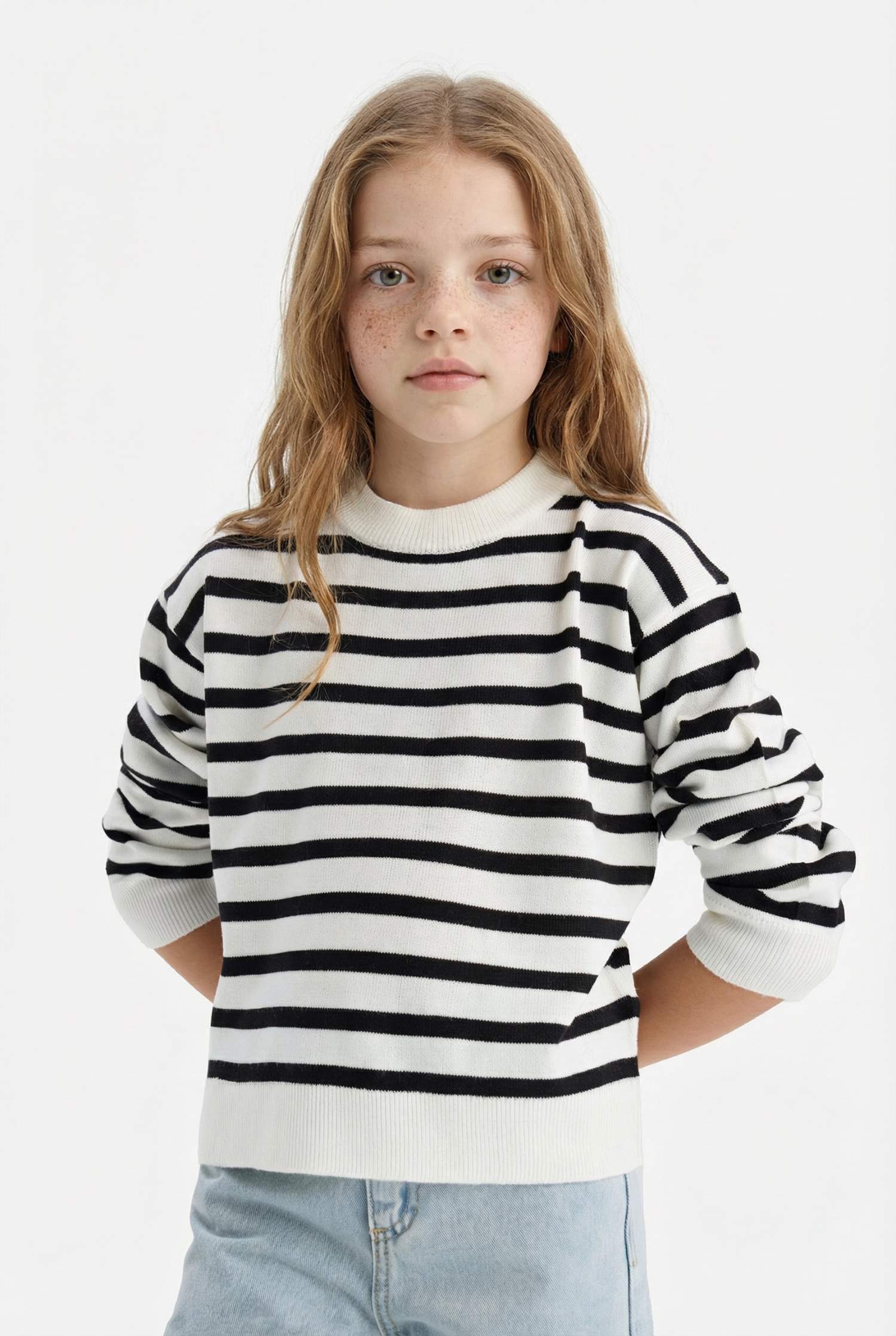 Қыздарға стандарт пішім Пулловер