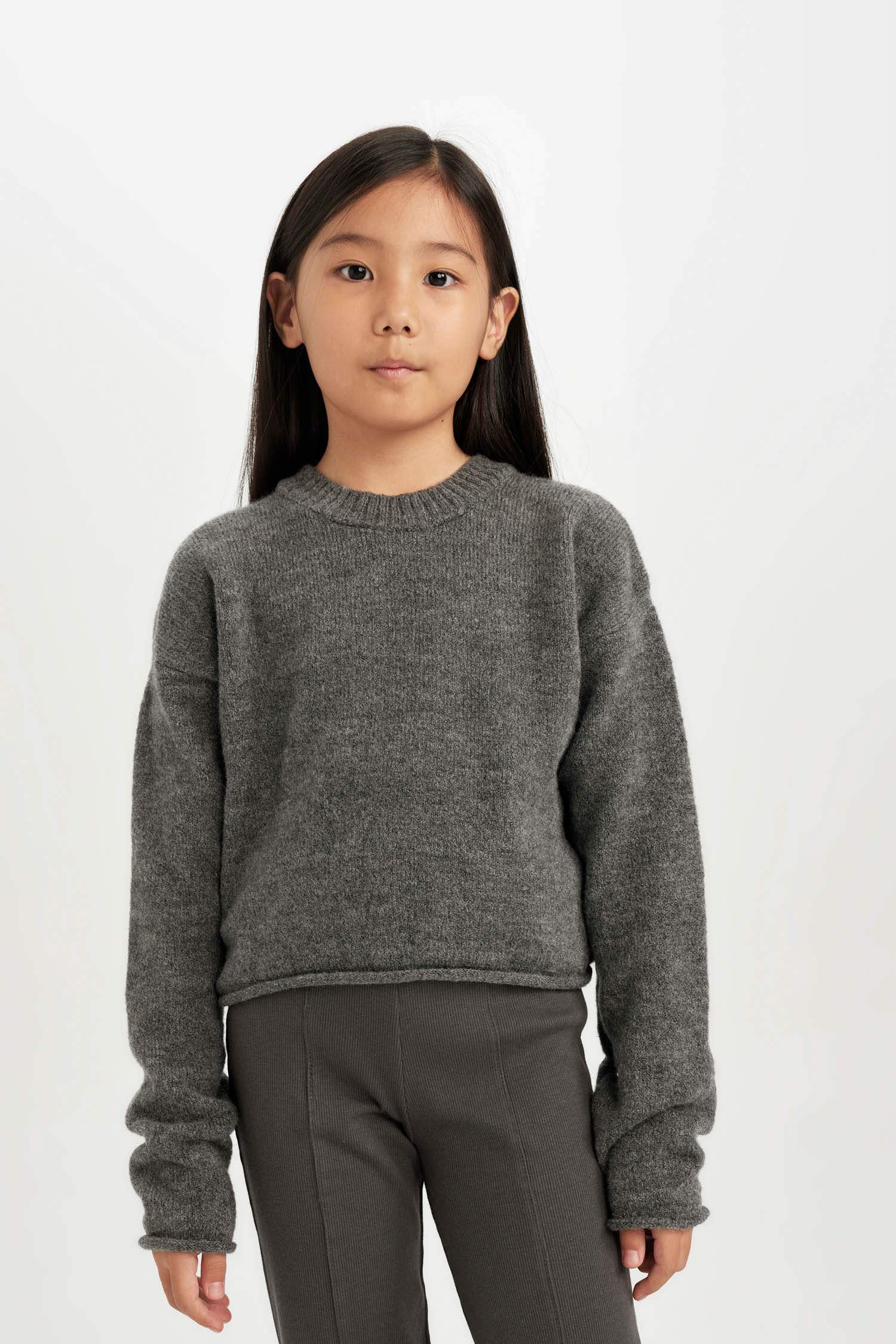 Girl Standard Fit Crew Neck Basic Pullover