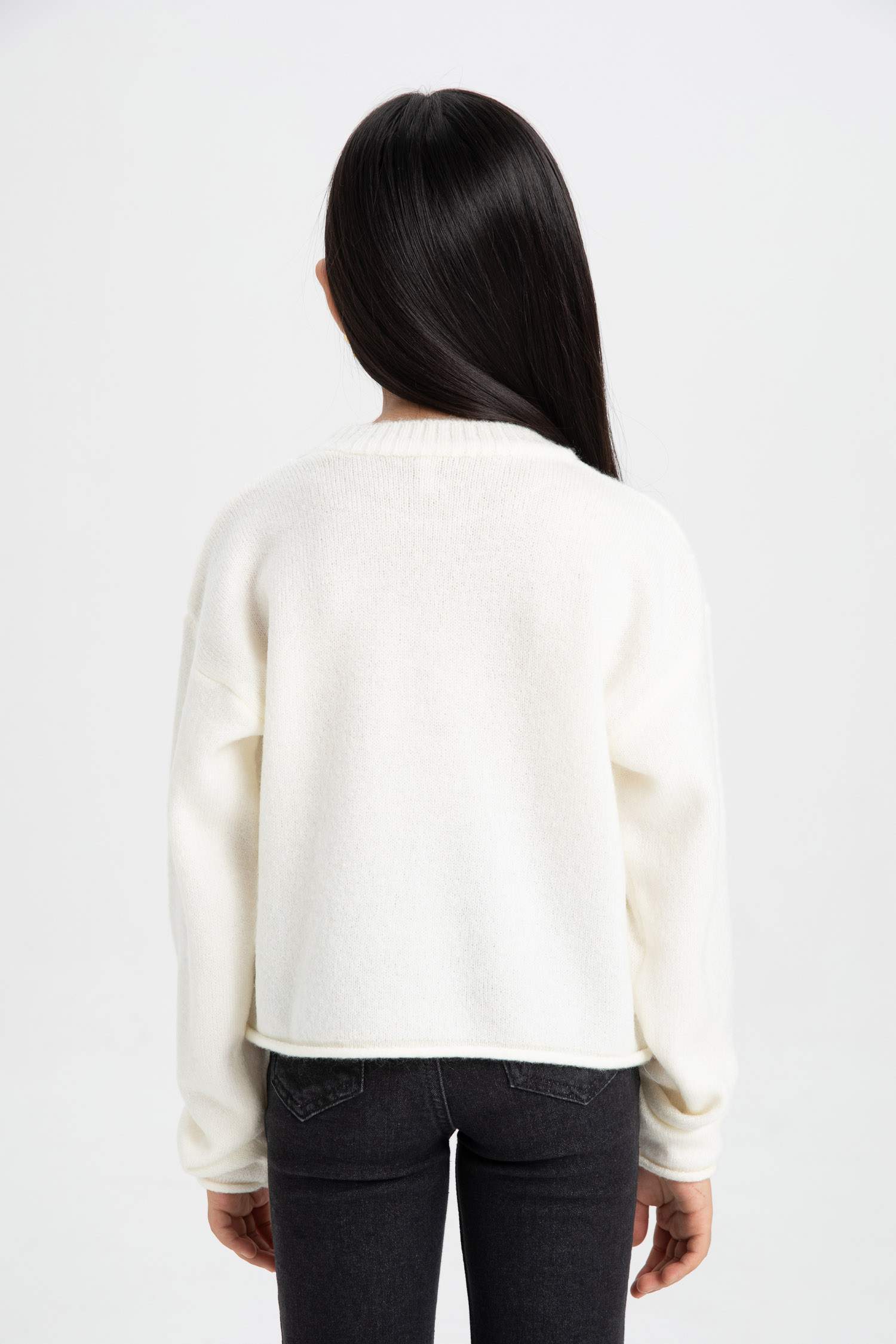 Girl Standard Fit Crew Neck Basic Knitted Pullover