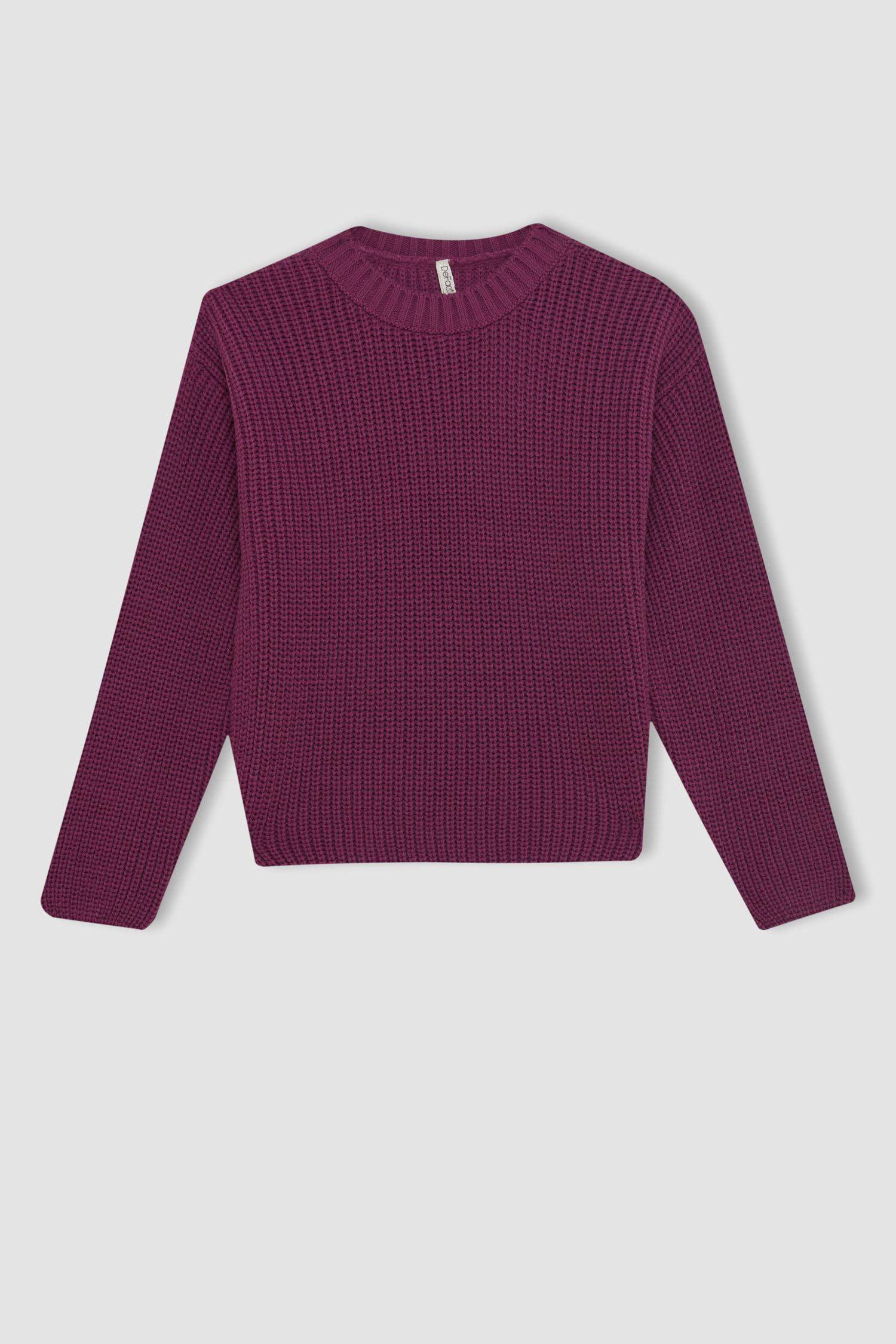 Свитер стандартного кроя с круглым вырезом для девочек