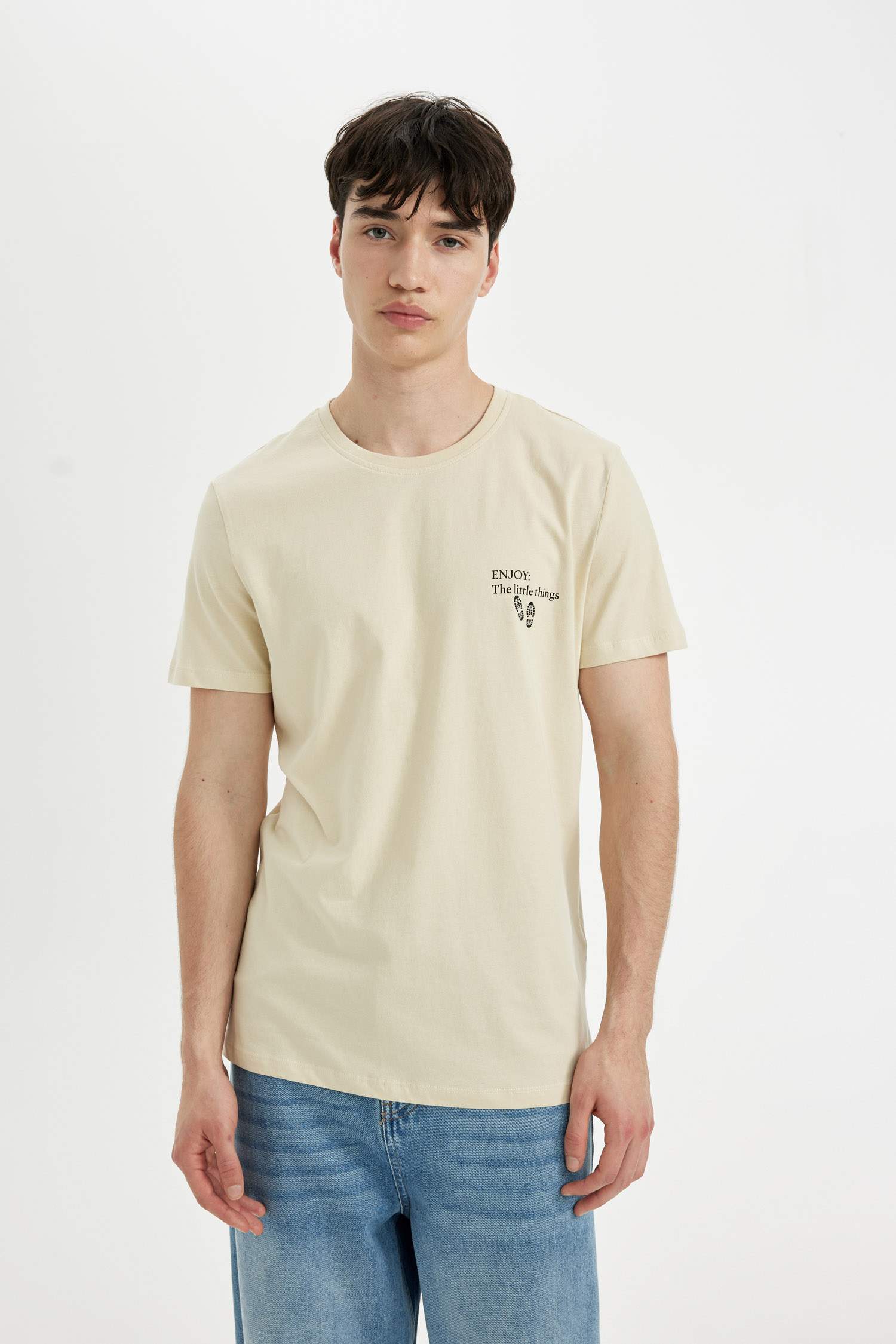 Slim Fit Crew Neck Printed Short Sleeve T-Shirt