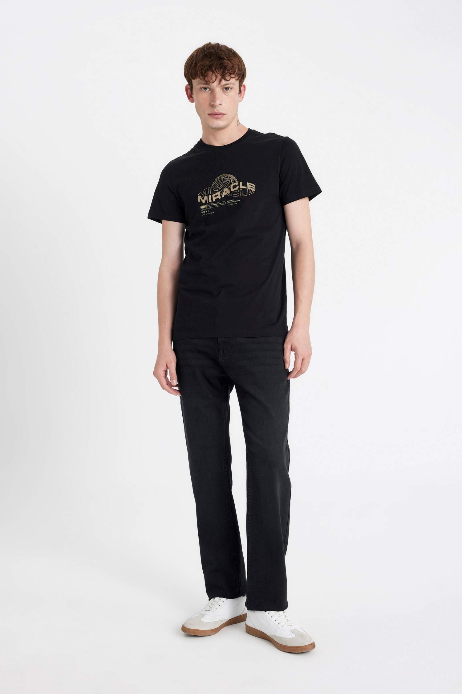 Slim Fit Crew Neck Printed Short Sleeve T-Shirt